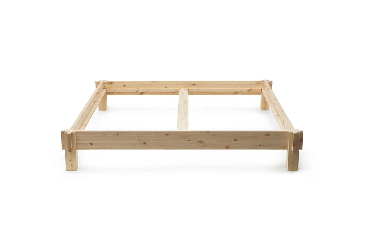 Notch Bettgestell in Beige präsentiert im Onlineshop von KAQTU Design AG. Bett ist von Normann Copenhagen