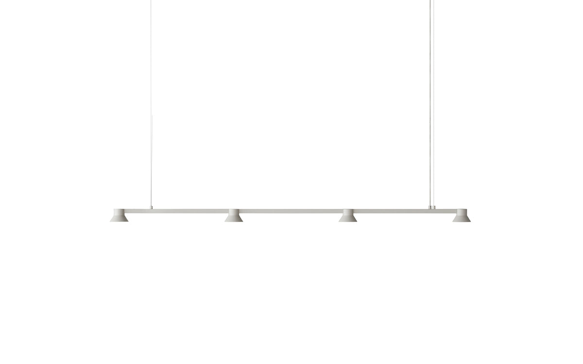 Hat Leuchte Linear Gross EU in  präsentiert im Onlineshop von KAQTU Design AG. Pendelleuchte ist von Normann Copenhagen
