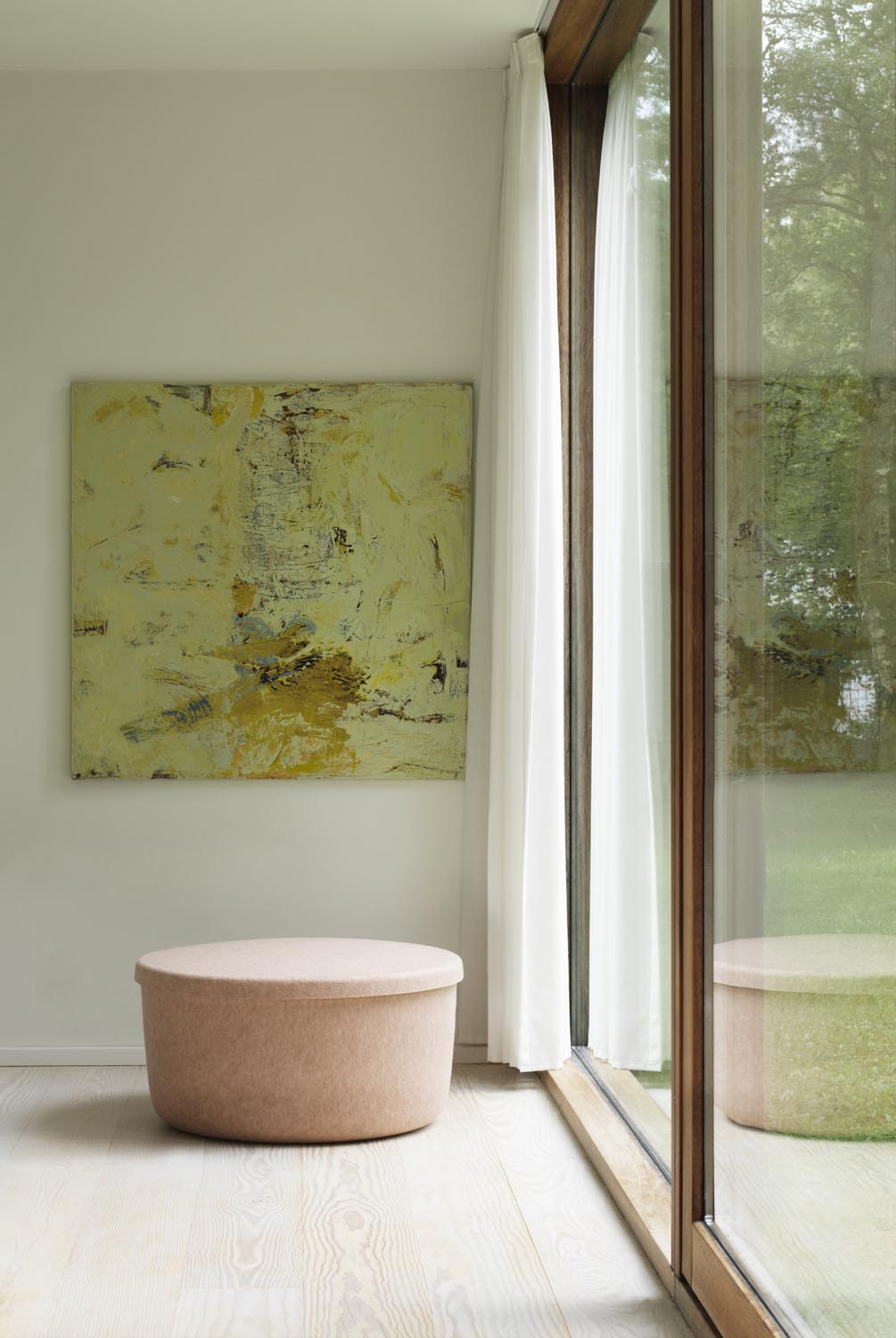 Hide Storage Pouf klein in Sand präsentiert im Onlineshop von KAQTU Design AG. Pouf ist von Normann Copenhagen