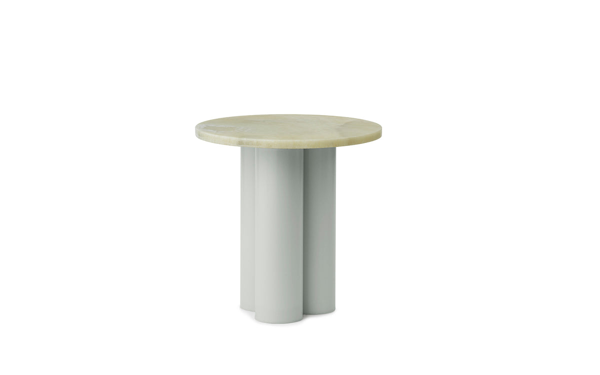 Dit Beistelltisch in Hellgrün Emerald Onyx präsentiert im Onlineshop von KAQTU Design AG. Beistelltisch ist von Normann Copenhagen