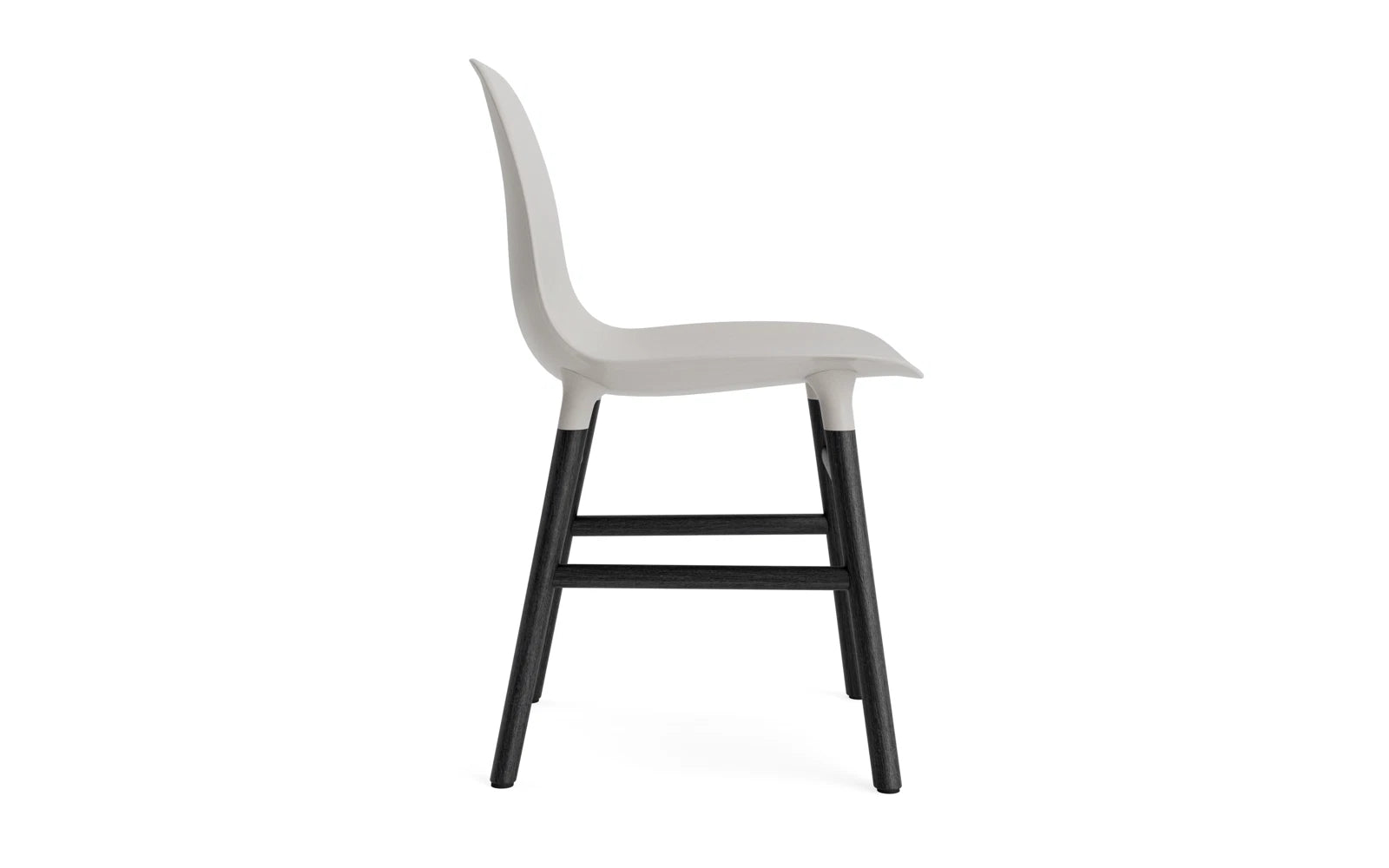 Form Stuhl Warmes Grau/schwarz in  präsentiert im Onlineshop von KAQTU Design AG. Stuhl ist von Normann Copenhagen