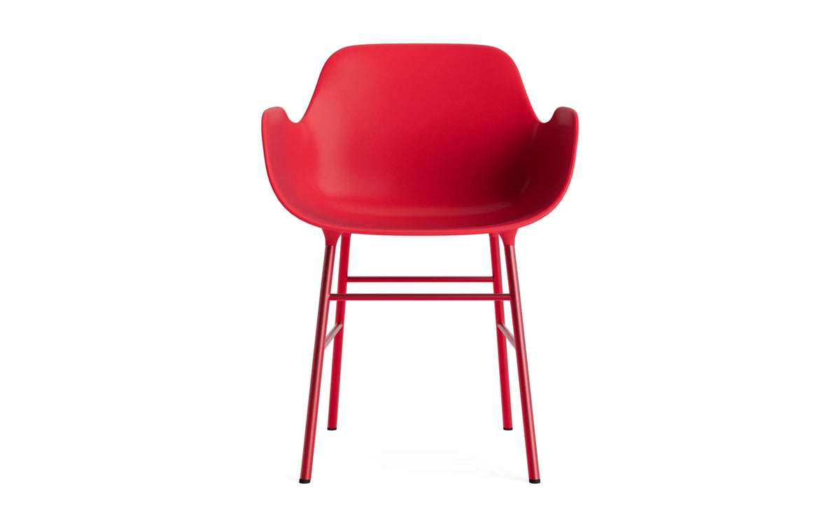 Form Lehnstuhl Stahl Leuchtendes rot in Leuchtendes rot präsentiert im Onlineshop von KAQTU Design AG. Stuhl mit Armlehne ist von Normann Copenhagen