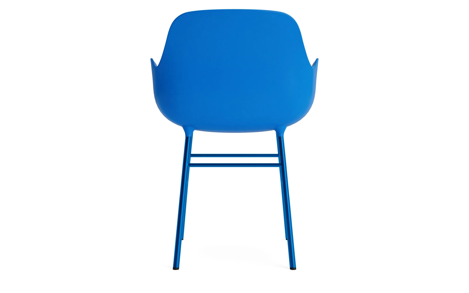 Form Lehnstuhl Stahl Leuchtendes blau in  präsentiert im Onlineshop von KAQTU Design AG. Stuhl mit Armlehne ist von Normann Copenhagen