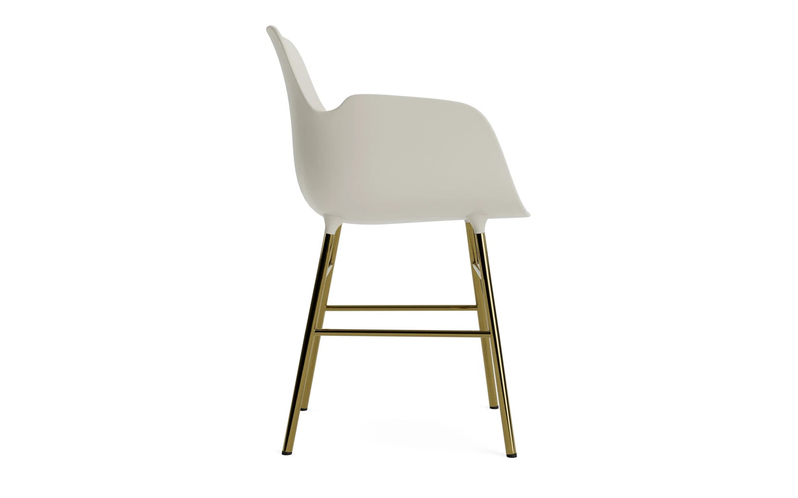 Form Lehnstuhl Messing hellgrau in  präsentiert im Onlineshop von KAQTU Design AG. Stuhl mit Armlehne ist von Normann Copenhagen