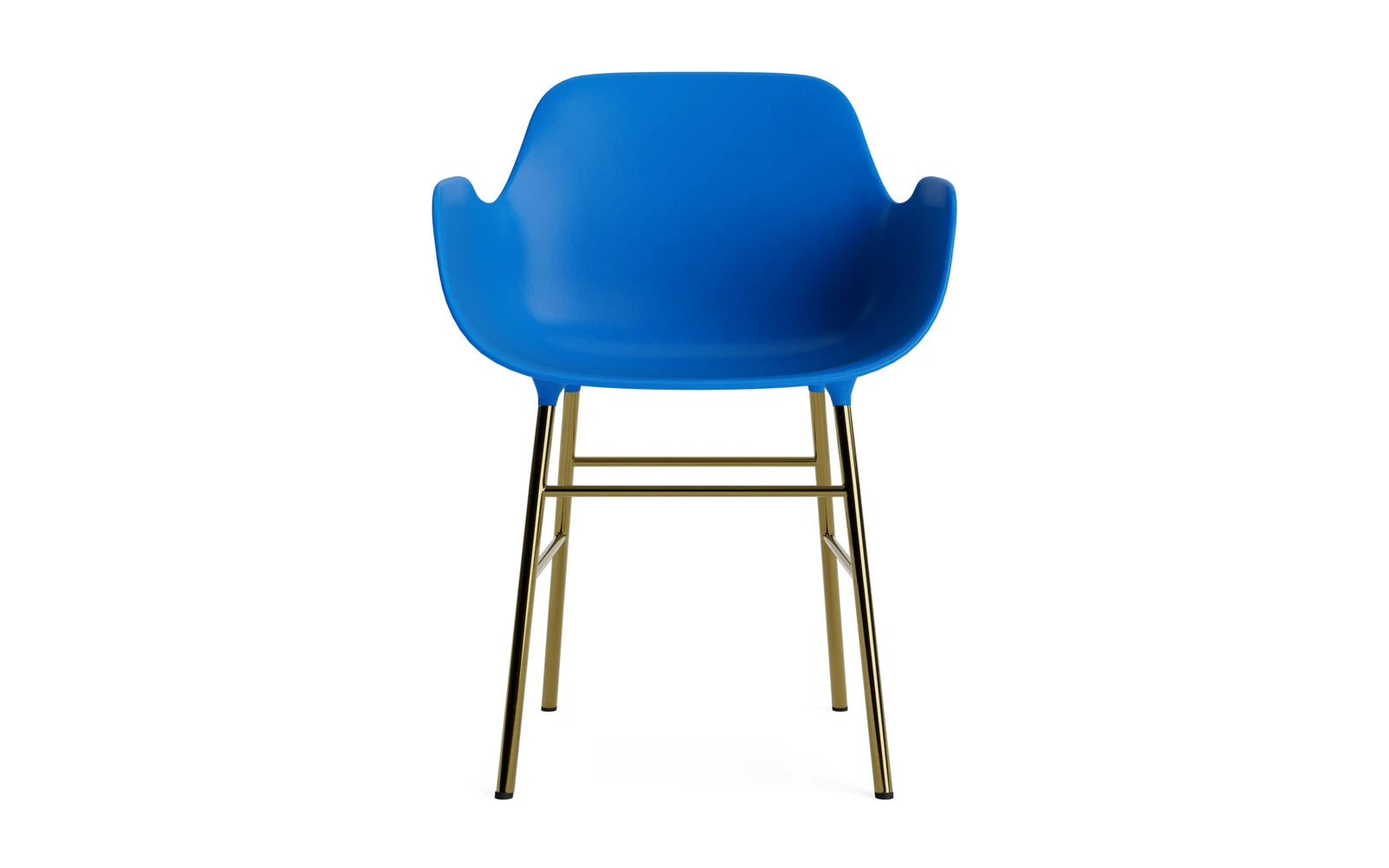 Form Lehnstuhl Messing Leuchtendes Blau in  präsentiert im Onlineshop von KAQTU Design AG. Stuhl mit Armlehne ist von Normann Copenhagen