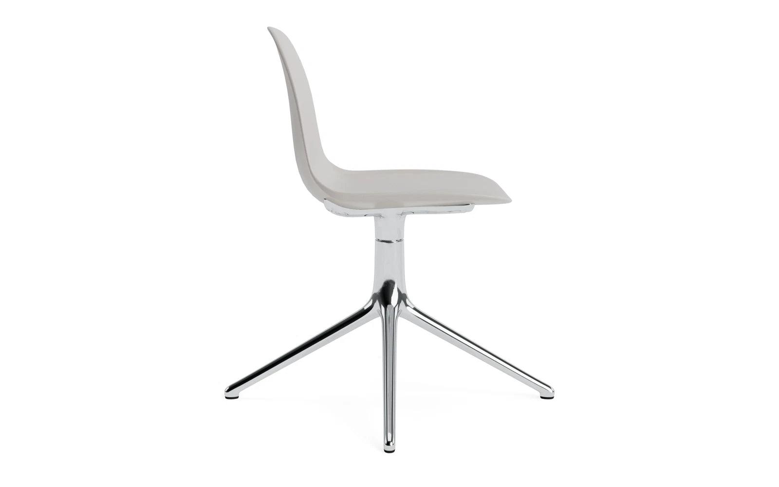 Form Drehstuhl Warmes Grau/Aluminium in  präsentiert im Onlineshop von KAQTU Design AG. Drehstuhl ist von Normann Copenhagen