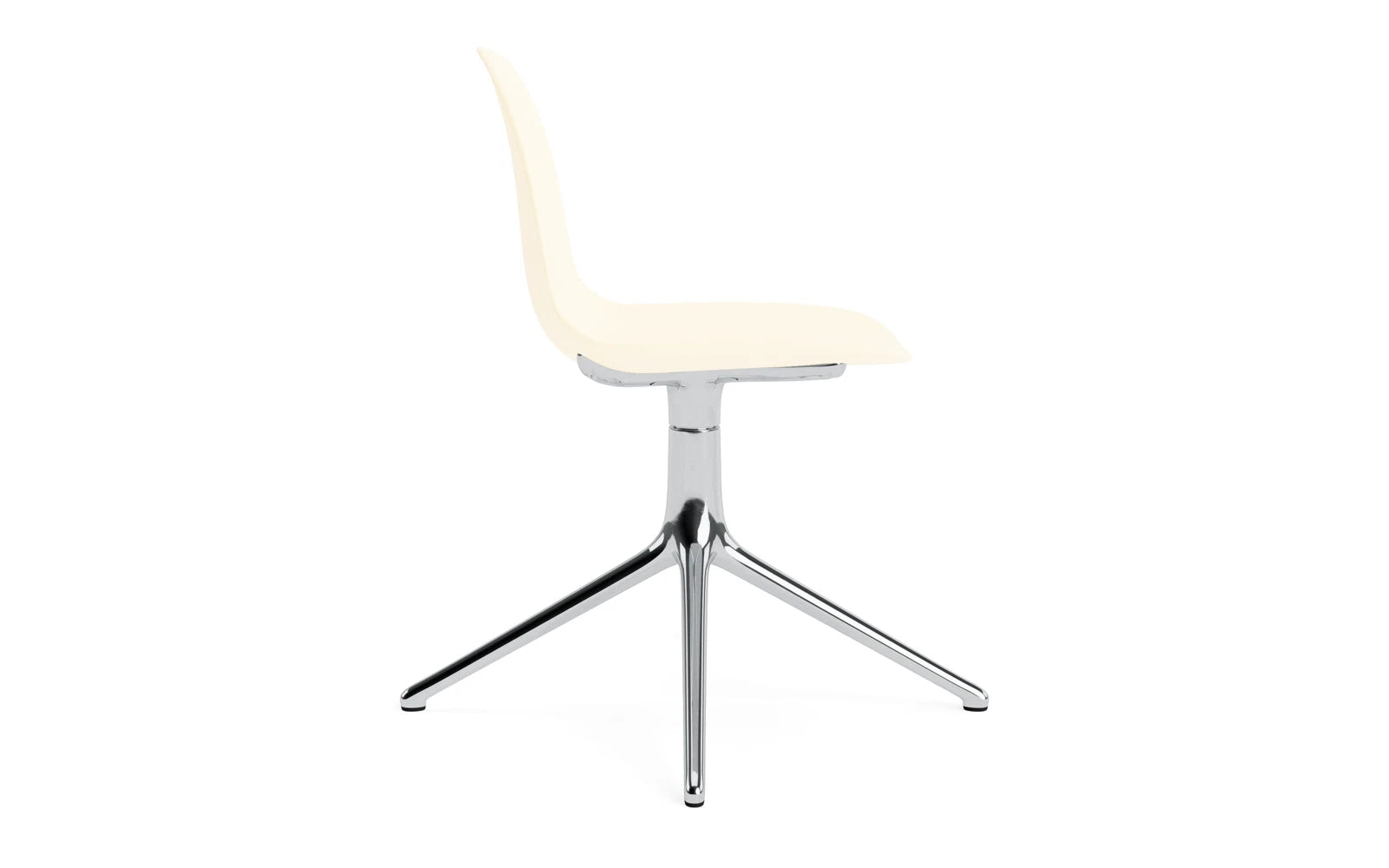 Form Drehstuhl Creme/Aluminium in  präsentiert im Onlineshop von KAQTU Design AG. Drehstuhl ist von Normann Copenhagen