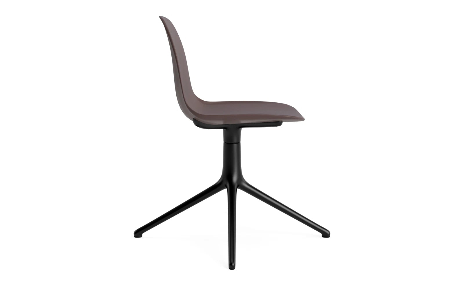 Form Drehstuhl Braun/schwarzes Aluminium in  präsentiert im Onlineshop von KAQTU Design AG. Drehstuhl ist von Normann Copenhagen
