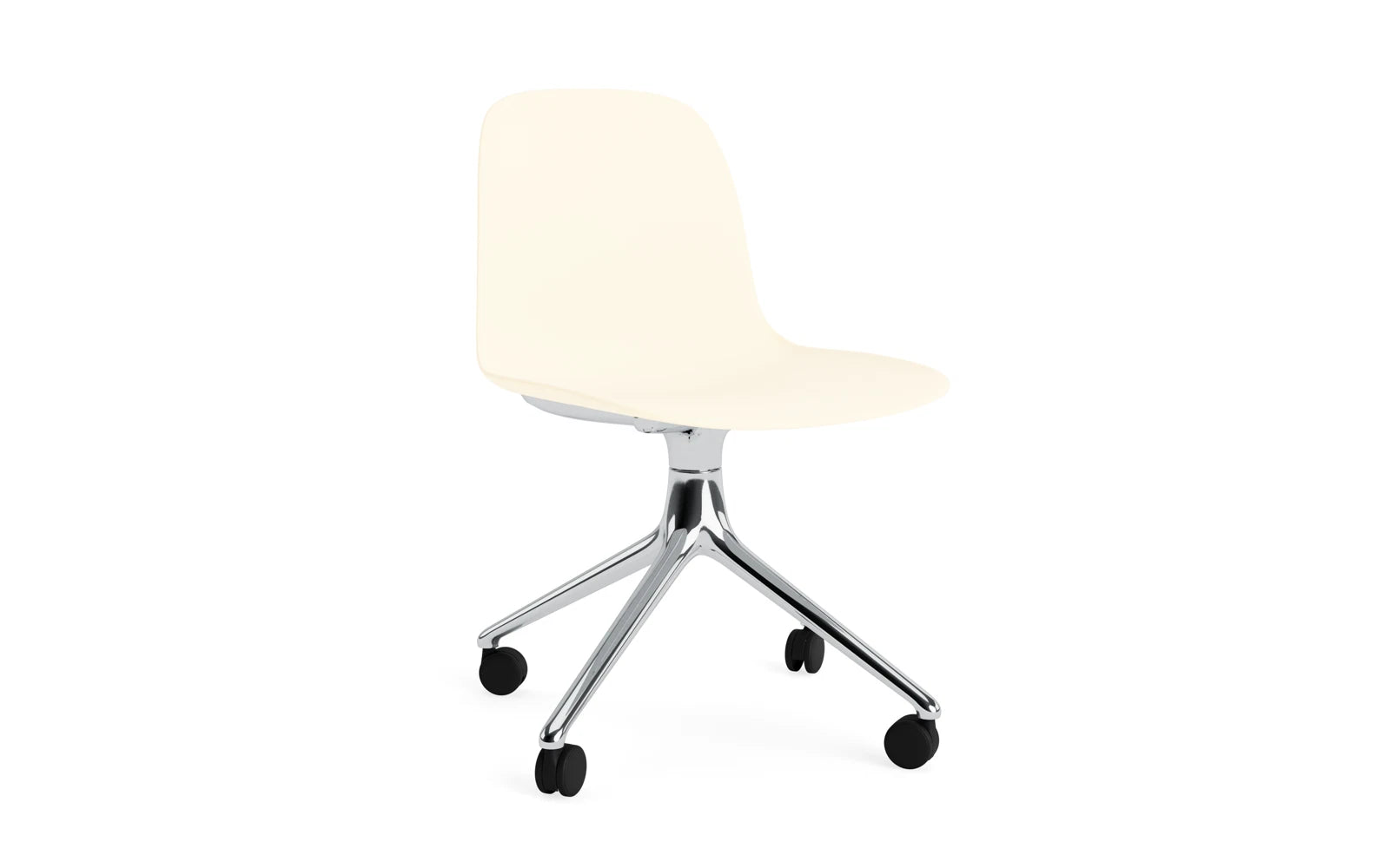 Form Drehstuhl 4W Aluminium/Creme in  präsentiert im Onlineshop von KAQTU Design AG. Drehstuhl ist von Normann Copenhagen