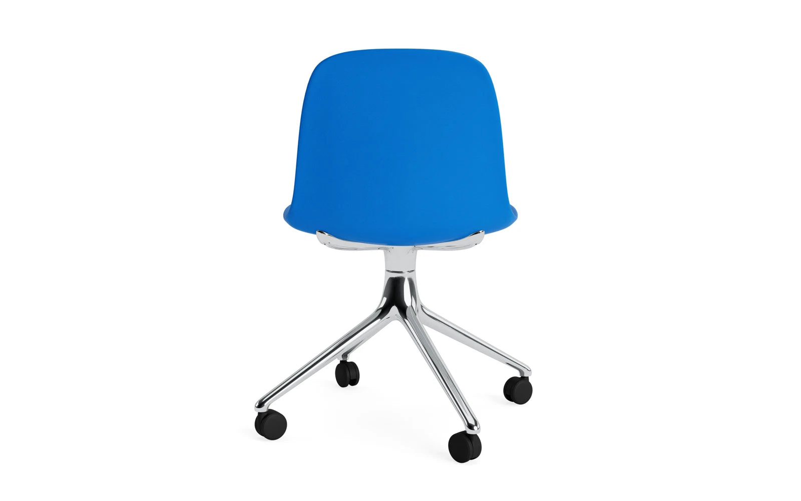 Form Drehstuhl 4W Aluminium/Leuchtendes Blau in  präsentiert im Onlineshop von KAQTU Design AG. Drehstuhl ist von Normann Copenhagen