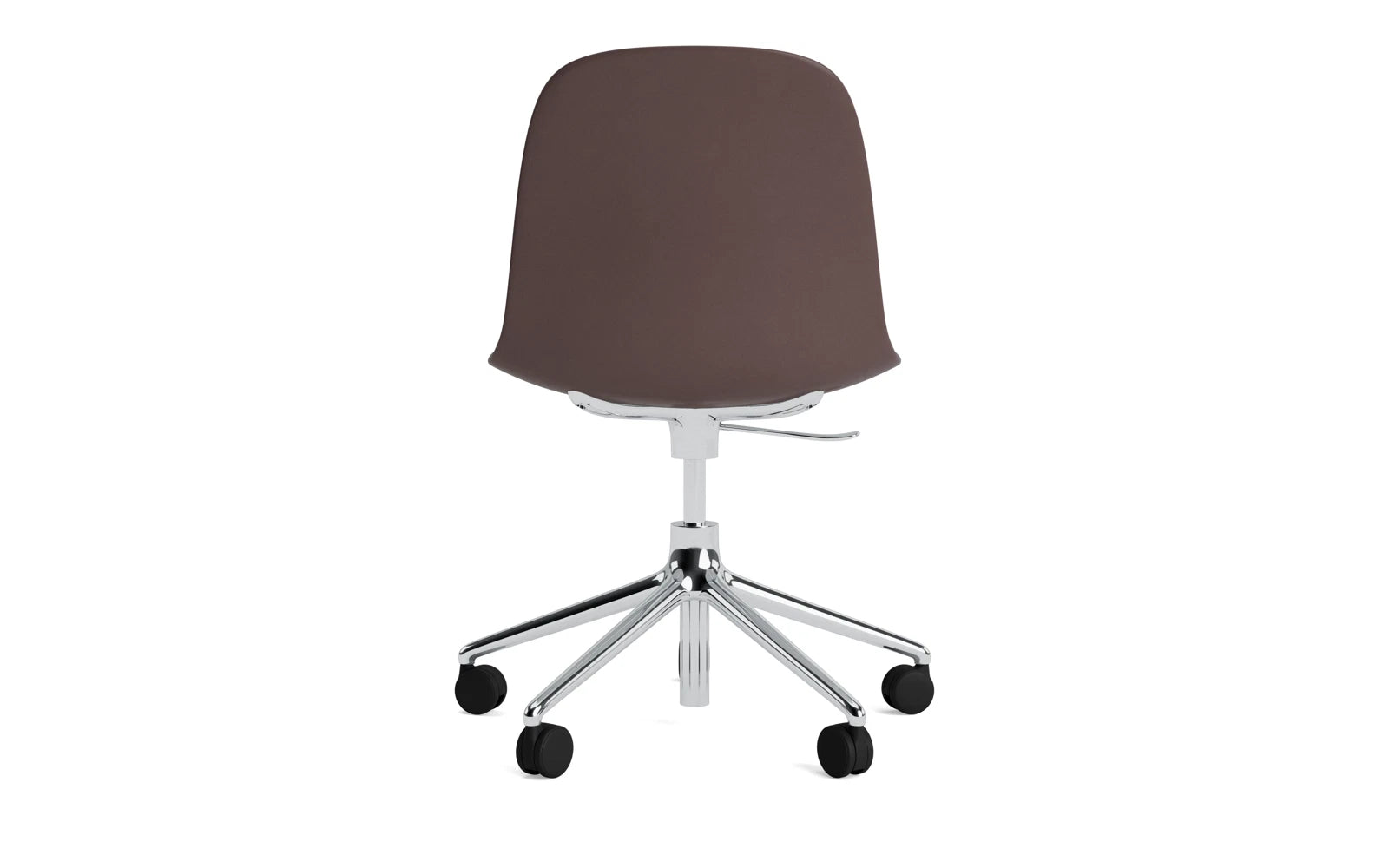 Form Drehstuhl mit Rollen Braun/Aluminium in  präsentiert im Onlineshop von KAQTU Design AG. Drehstuhl ist von Normann Copenhagen