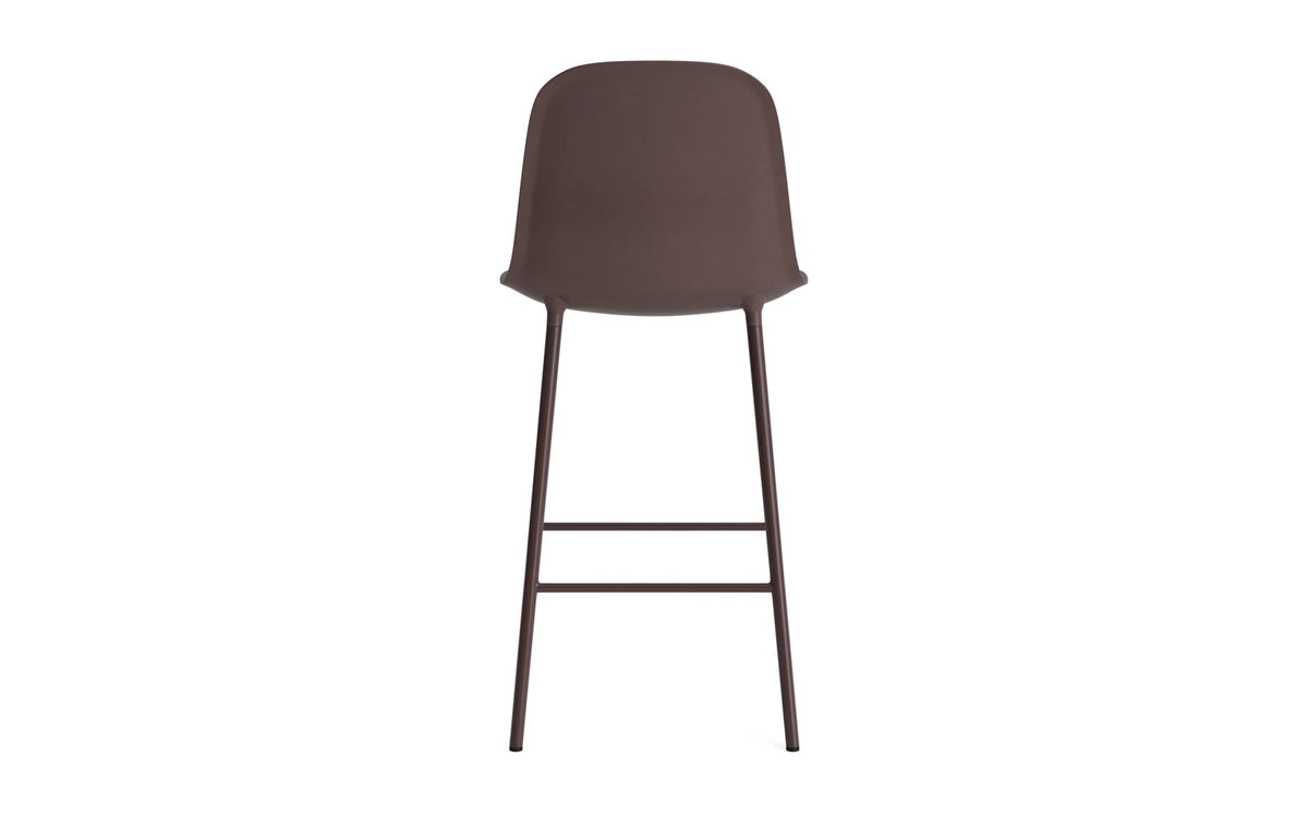 Form Barstuhl 65 cm Stahl/ Braun in Braun präsentiert im Onlineshop von KAQTU Design AG. Barstuhl ist von Normann Copenhagen
