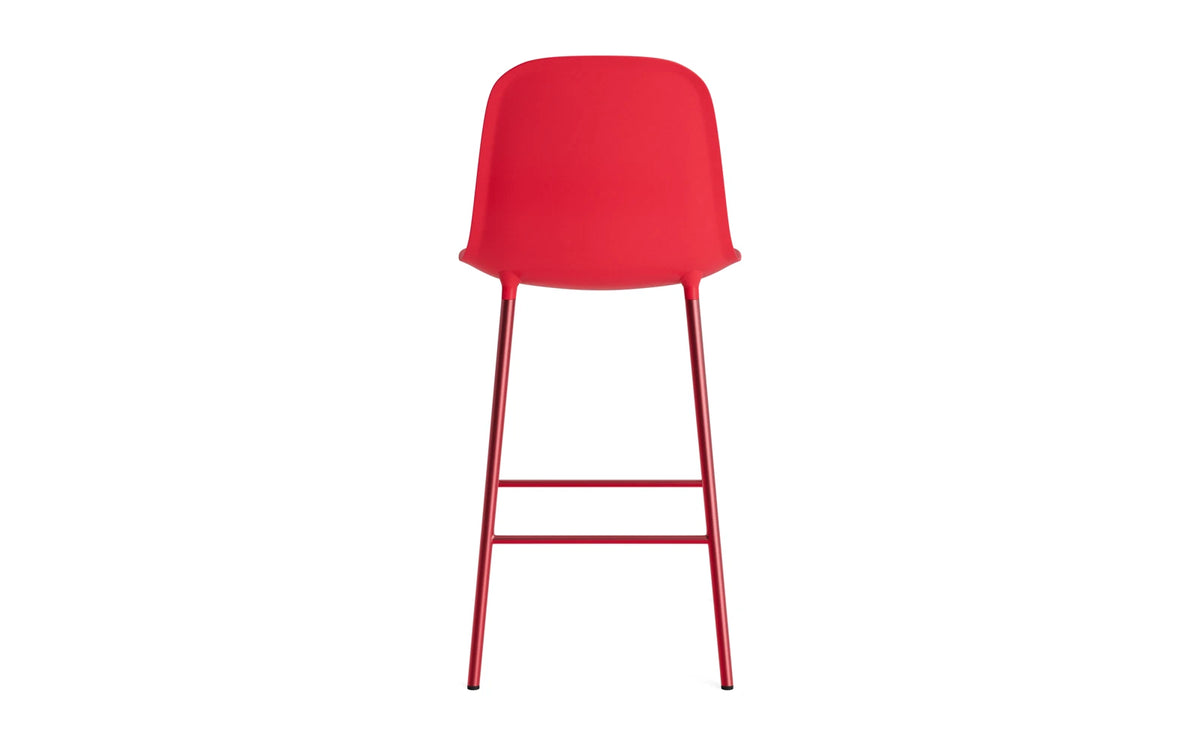 Form Barstuhl 65 cm Stahl/ Leuchtendes rot in Leuchtendes rot präsentiert im Onlineshop von KAQTU Design AG. Barstuhl ist von Normann Copenhagen