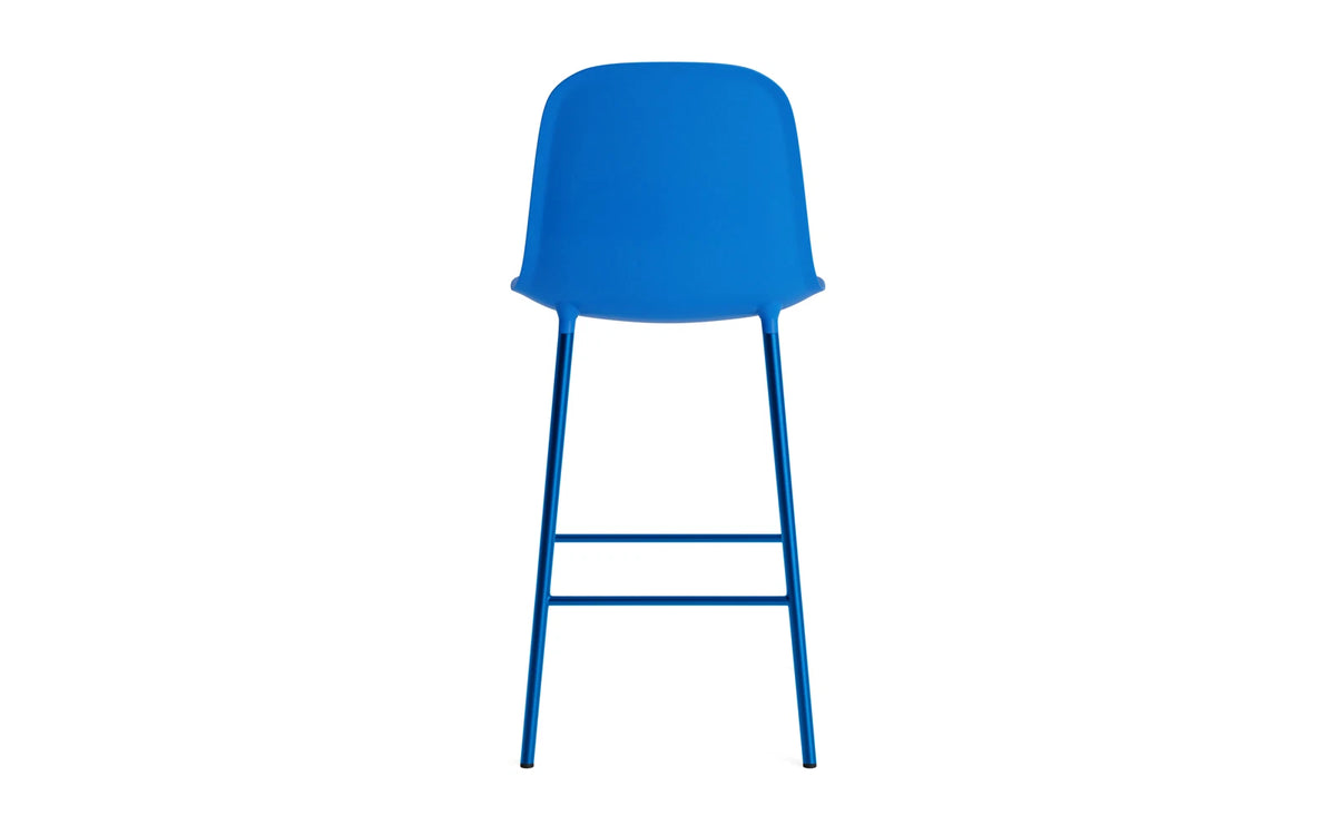 Form Barstuhl 65 cm Stahl/ Leuchtendes blau in Leuchtendes blau präsentiert im Onlineshop von KAQTU Design AG. Barstuhl ist von Normann Copenhagen
