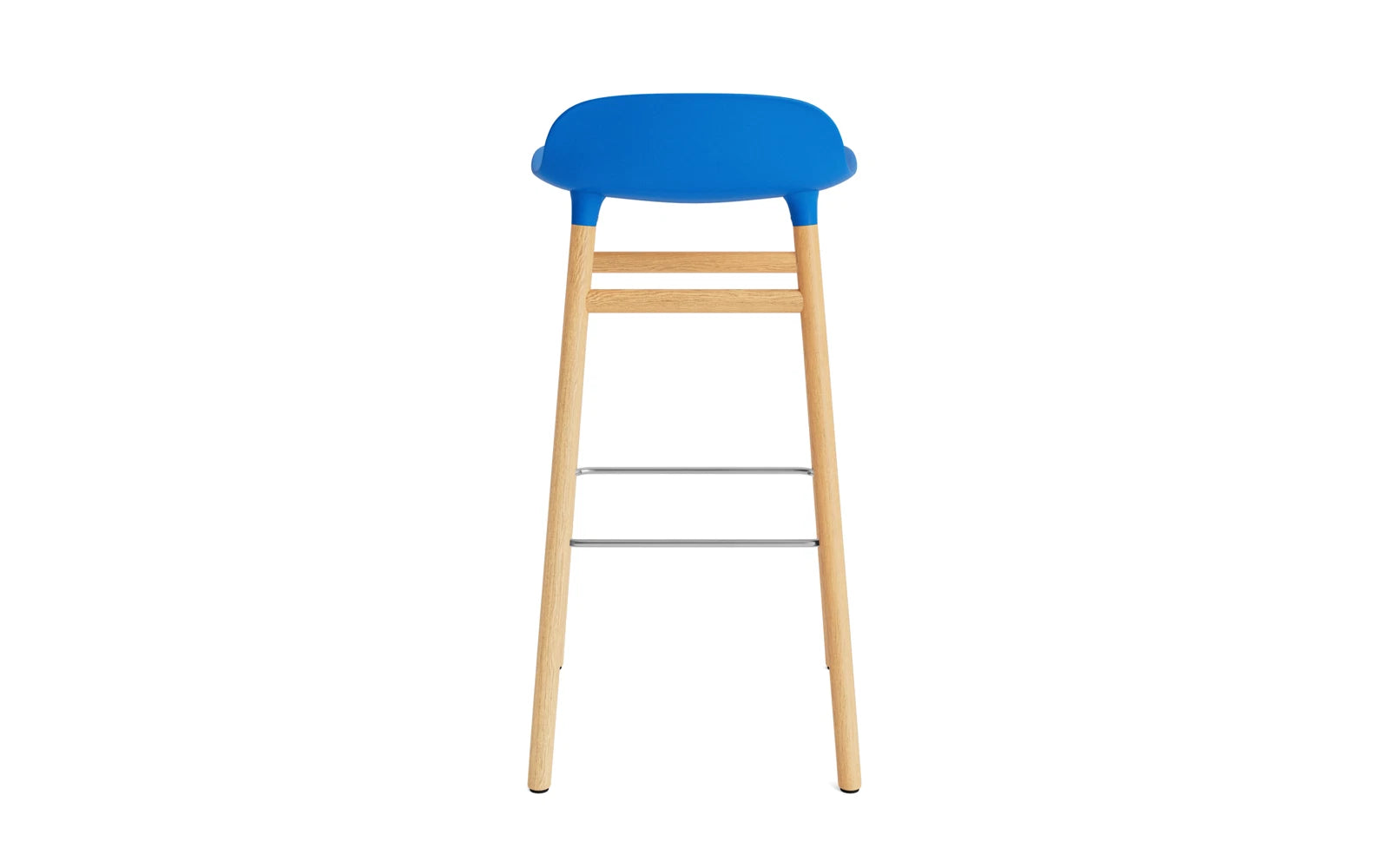 Form Barstuhl 75 cm Leuchtendes Blau/Eiche in  präsentiert im Onlineshop von KAQTU Design AG. Barstuhl ist von Normann Copenhagen
