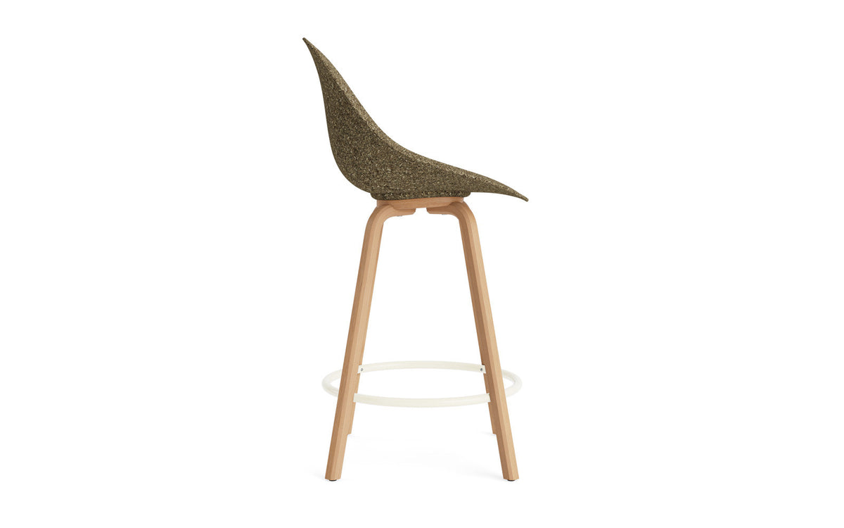 Mat Barstuhl 65 cm Buchenholz/creme in Seegras präsentiert im Onlineshop von KAQTU Design AG. Barstuhl ist von Normann Copenhagen