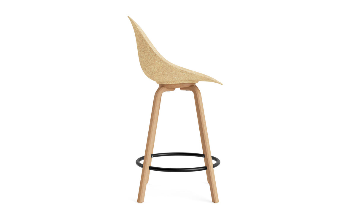 Mat Barstuhl 65 cm Buchenholz/schwarz in Hanffasern präsentiert im Onlineshop von KAQTU Design AG. Barstuhl ist von Normann Copenhagen