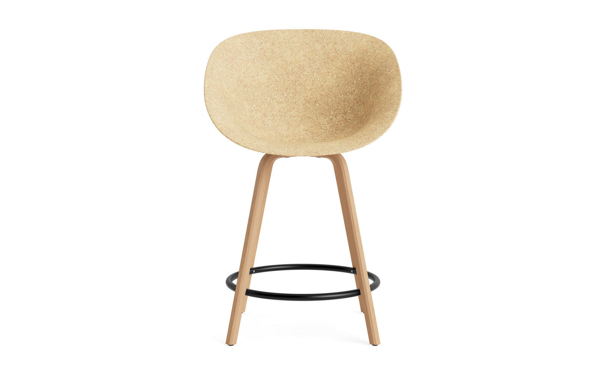 Mat Barstuhl mit Armlehne 65 cm Buchenholz/schwarz in Hanffasern präsentiert im Onlineshop von KAQTU Design AG. Barstuhl ist von Normann Copenhagen