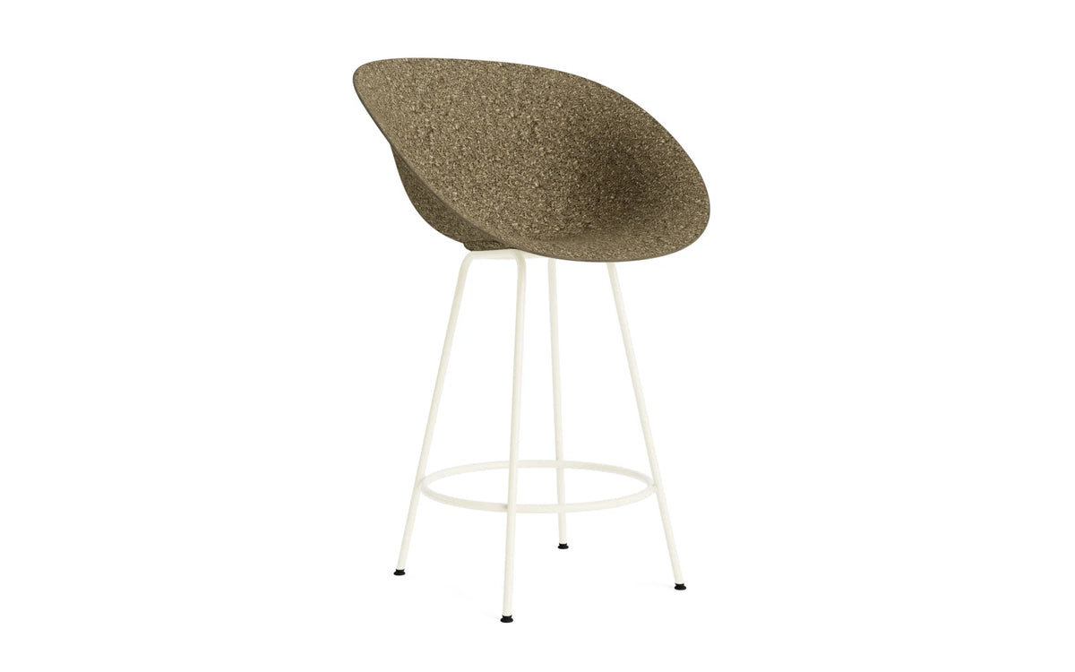 Mat Barstuhl mit Armlehne 65 cm Creme stahl Seegras in Seegras präsentiert im Onlineshop von KAQTU Design AG. Barstuhl ist von Normann Copenhagen