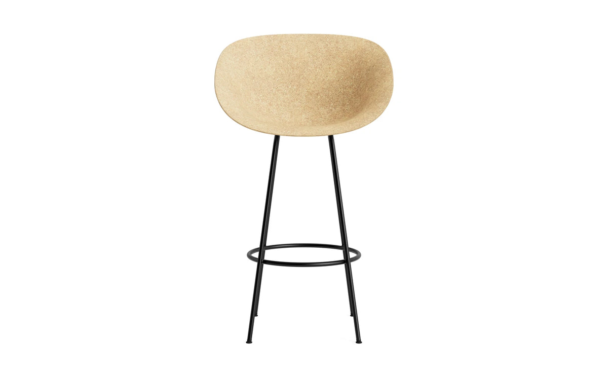 Mat Barstuhl mit Armlehne 75 cm schwarzes Stahl Hanf in Hanf präsentiert im Onlineshop von KAQTU Design AG. Barstuhl ist von Normann Copenhagen