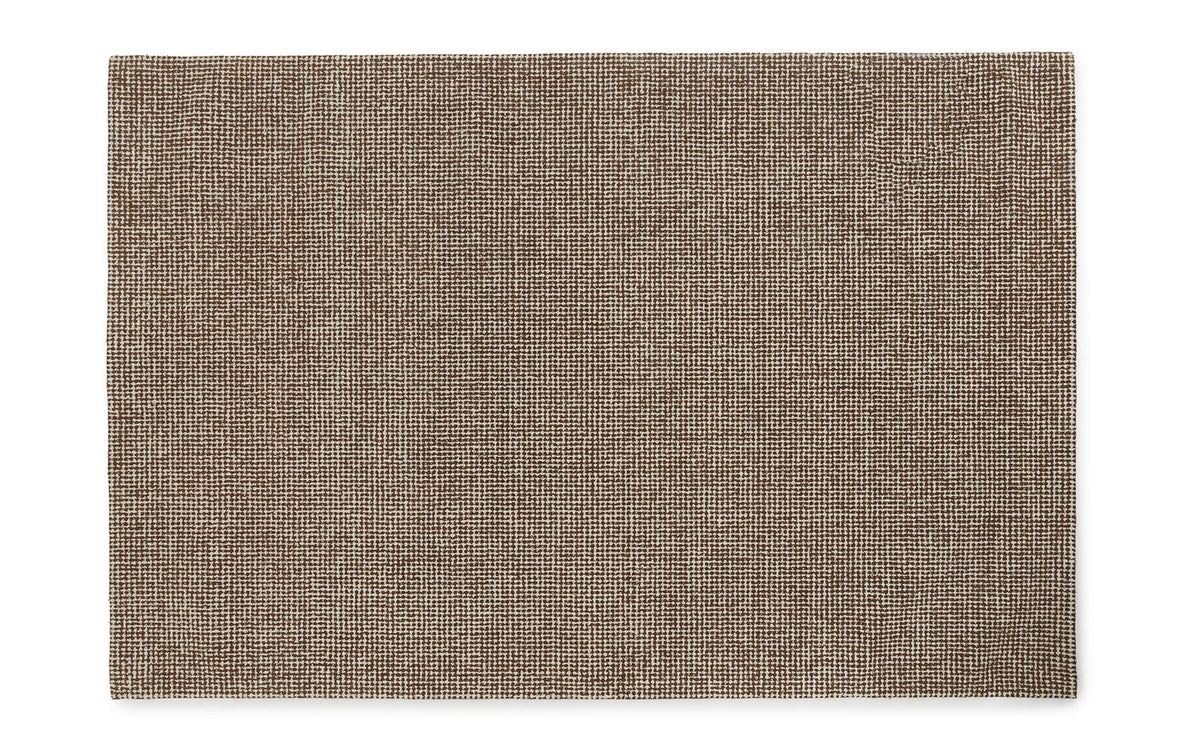 Handgetufteter Flick Teppich aus 100% Neuseeland Wolle in Off White/Braun, 300x200 cm, mit fliessendem Flecken-Muster von Normann Copenhagen.