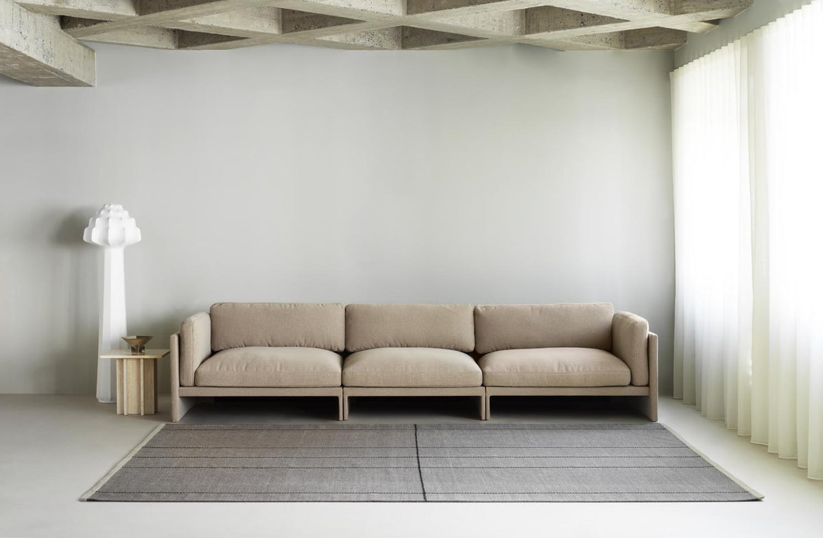 Seam Teppich 170x240 cm in Blue Tones präsentiert im Onlineshop von KAQTU Design AG. Teppich ist von Normann Copenhagen