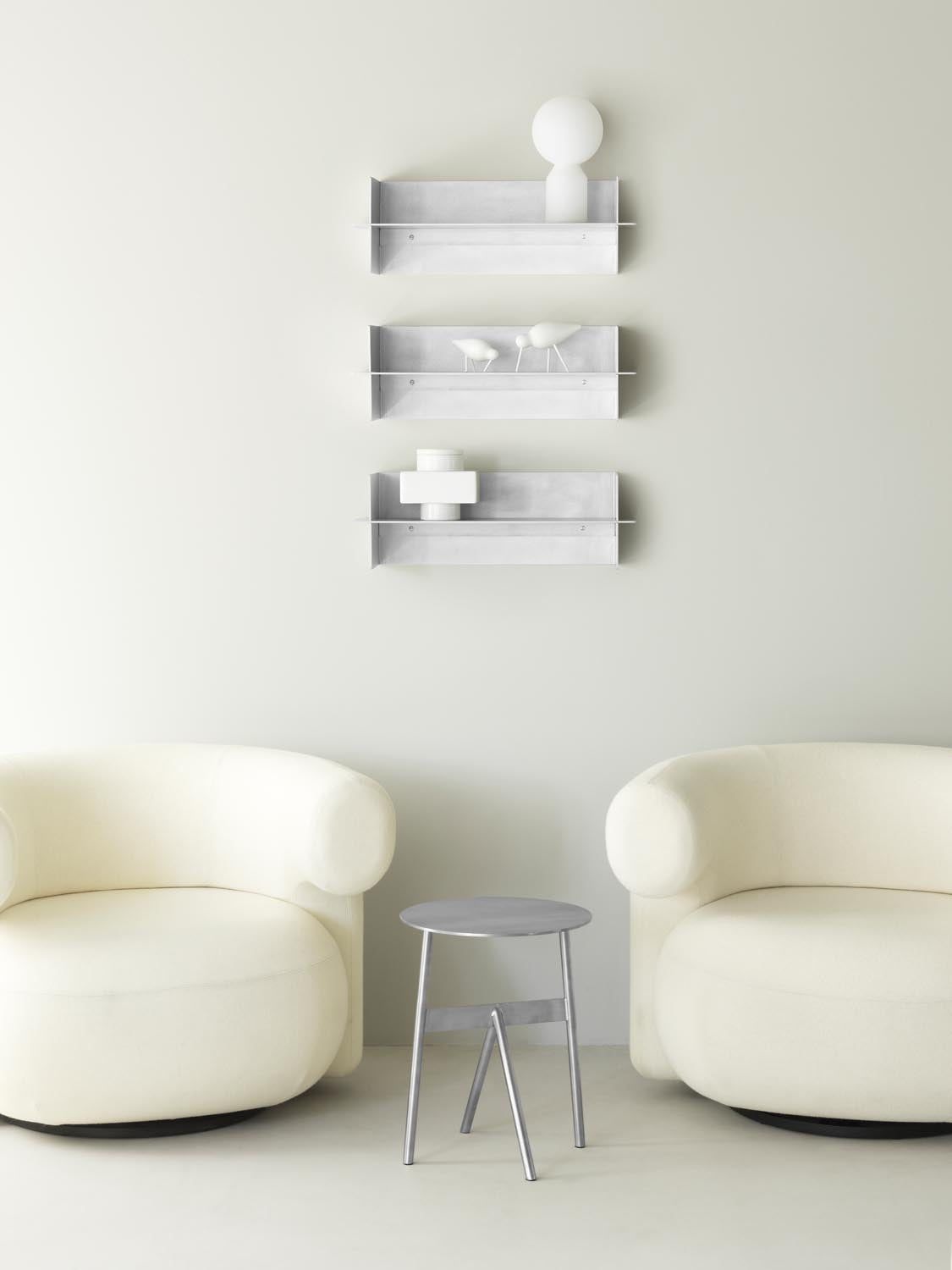Alu Regal 60 cm in Aluminum präsentiert im Onlineshop von KAQTU Design AG. Wandregal ist von Normann Copenhagen