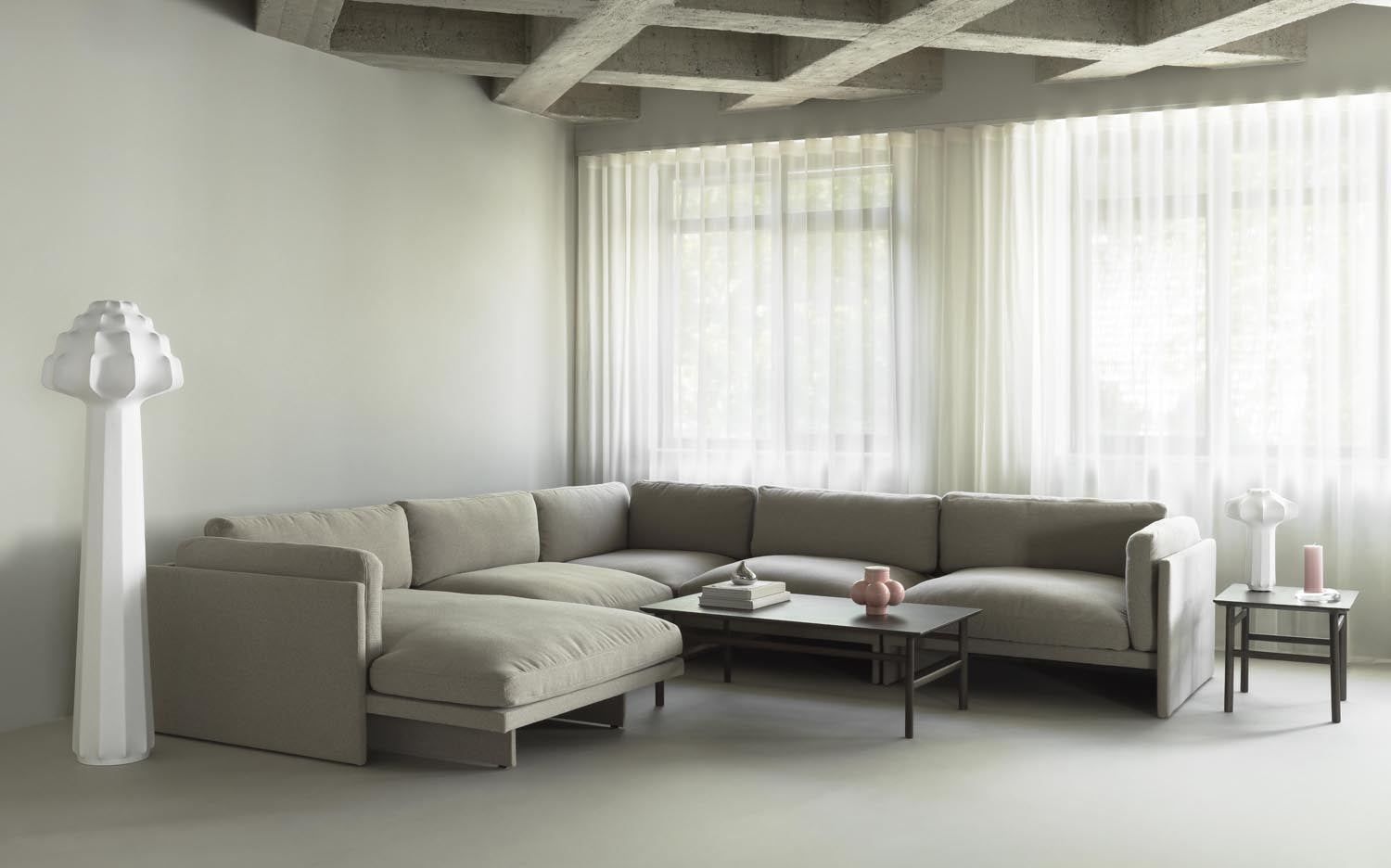 Softy modulares Sofa 4-sitzer mitt Chaise Longue in  präsentiert im Onlineshop von KAQTU Design AG. L-Sofa rechts ist von Normann Copenhagen