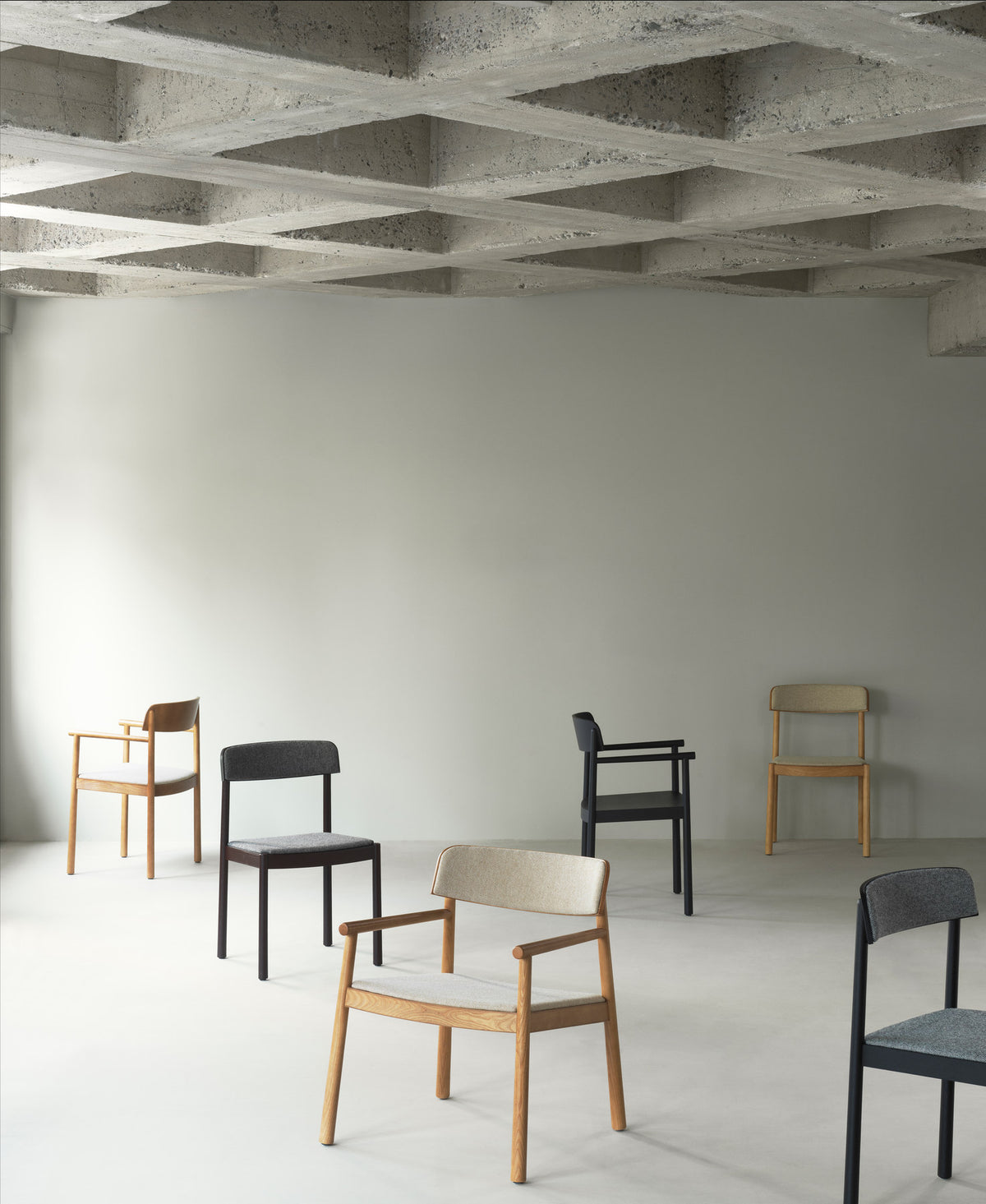 Timb Chair in Brown präsentiert im Onlineshop von KAQTU Design AG. Stuhl ist von Normann Copenhagen
