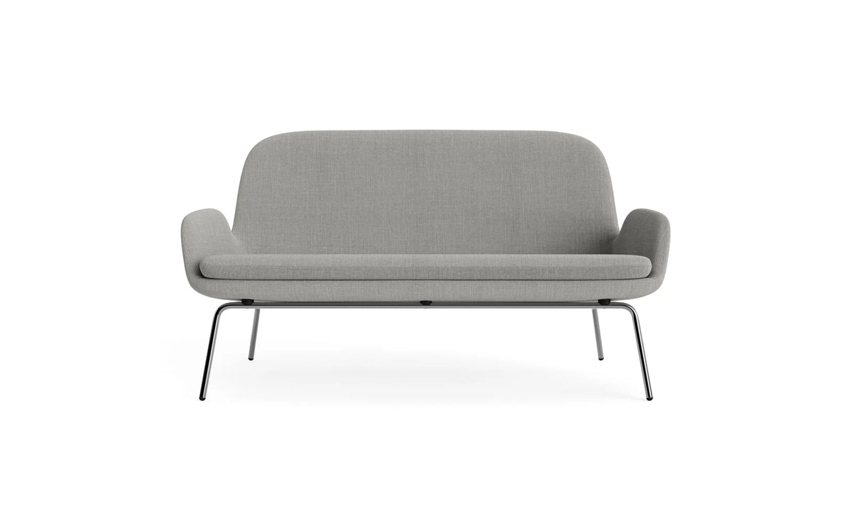 Era Sofa Chrom Remix in Remix 133 präsentiert im Onlineshop von KAQTU Design AG. 2er Sofa ist von Normann Copenhagen