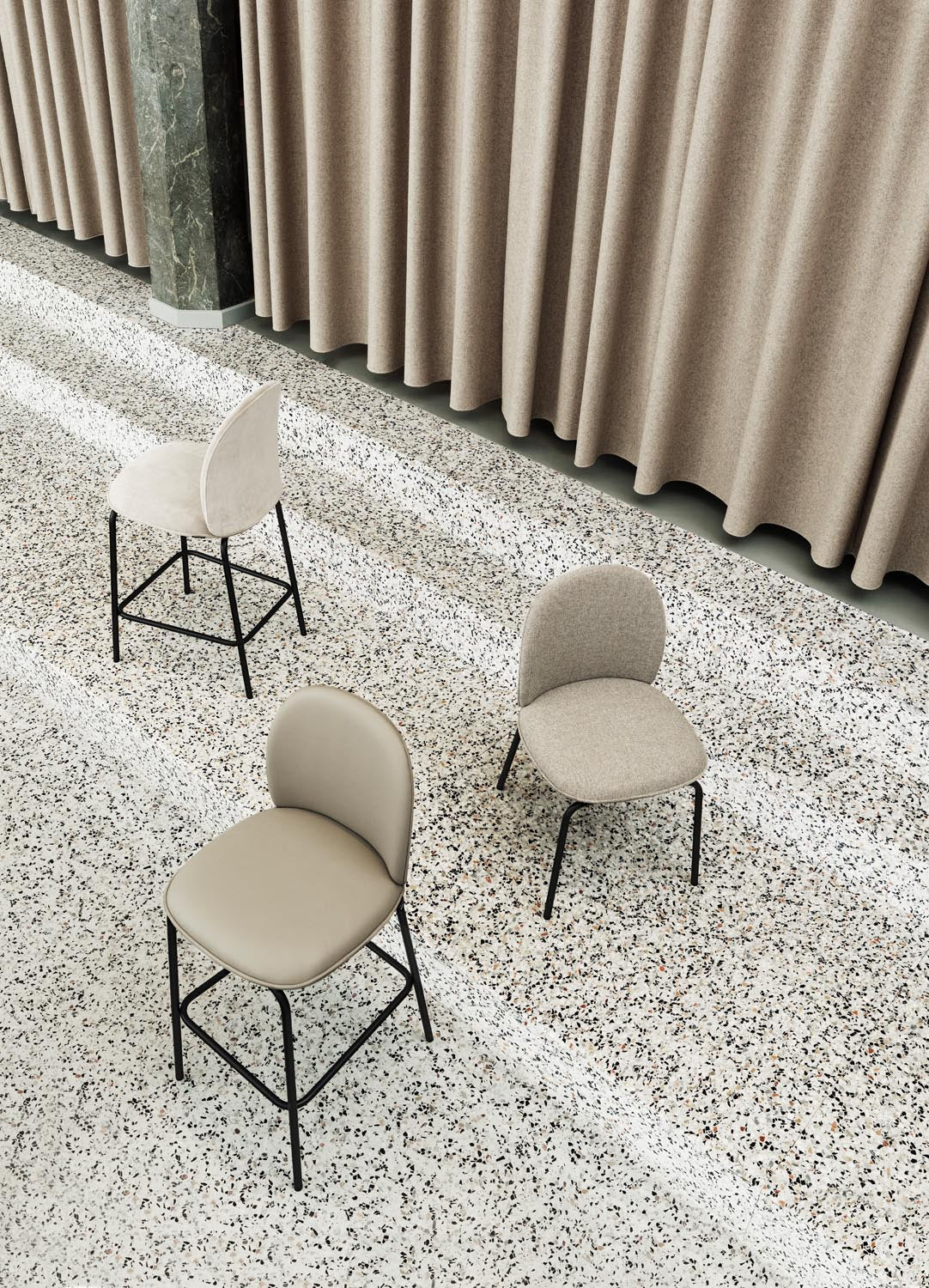 Ace Barstuhl 65 cm gepolstert, Schwarz Stahl, Remix in Remix 133 präsentiert im Onlineshop von KAQTU Design AG. Barstuhl ist von Normann Copenhagen