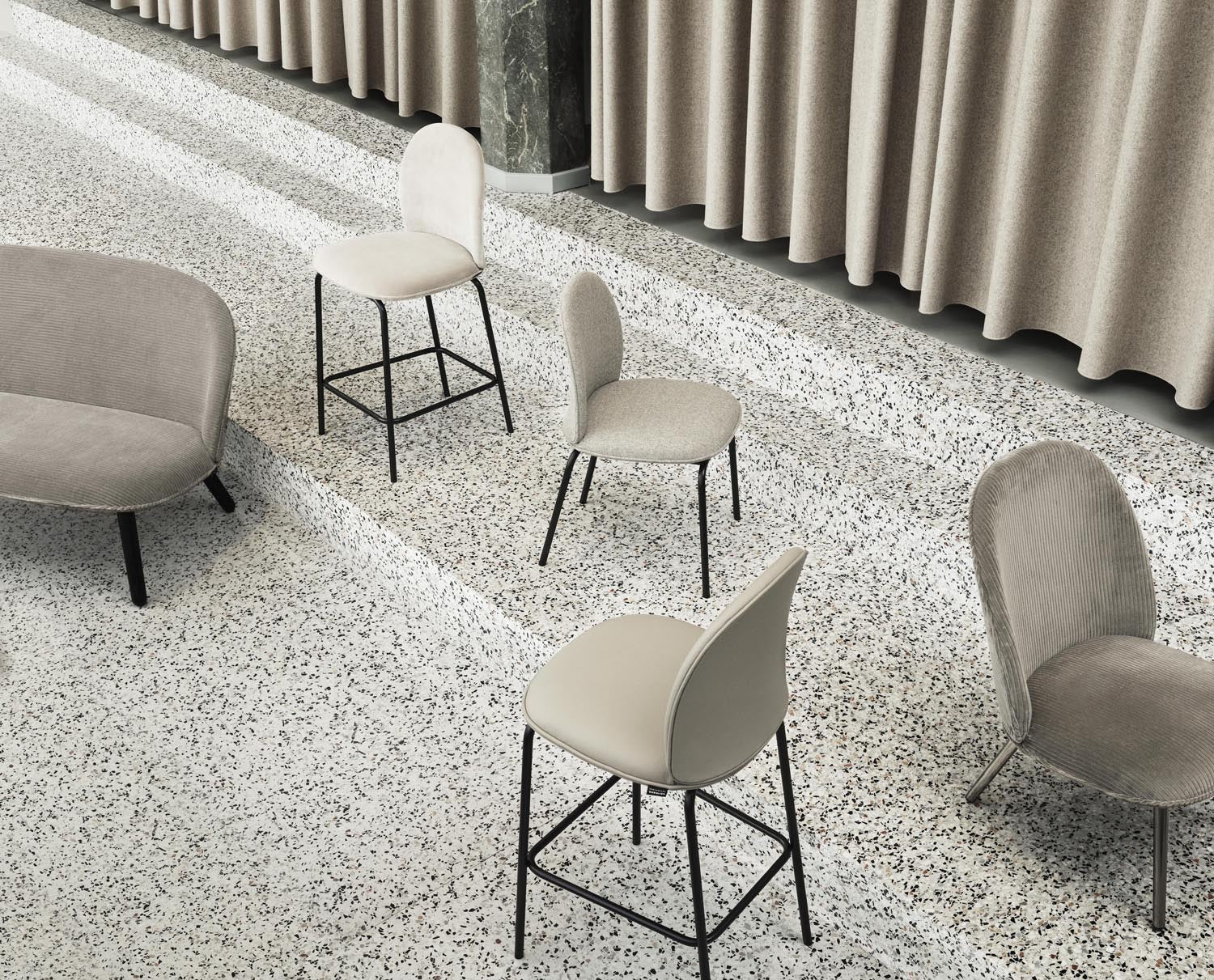 Ace Barstuhl 75 cm gepolstert, Schwarz Stahl, Hallingdal in Hallingdal 110 präsentiert im Onlineshop von KAQTU Design AG. Barstuhl ist von Normann Copenhagen