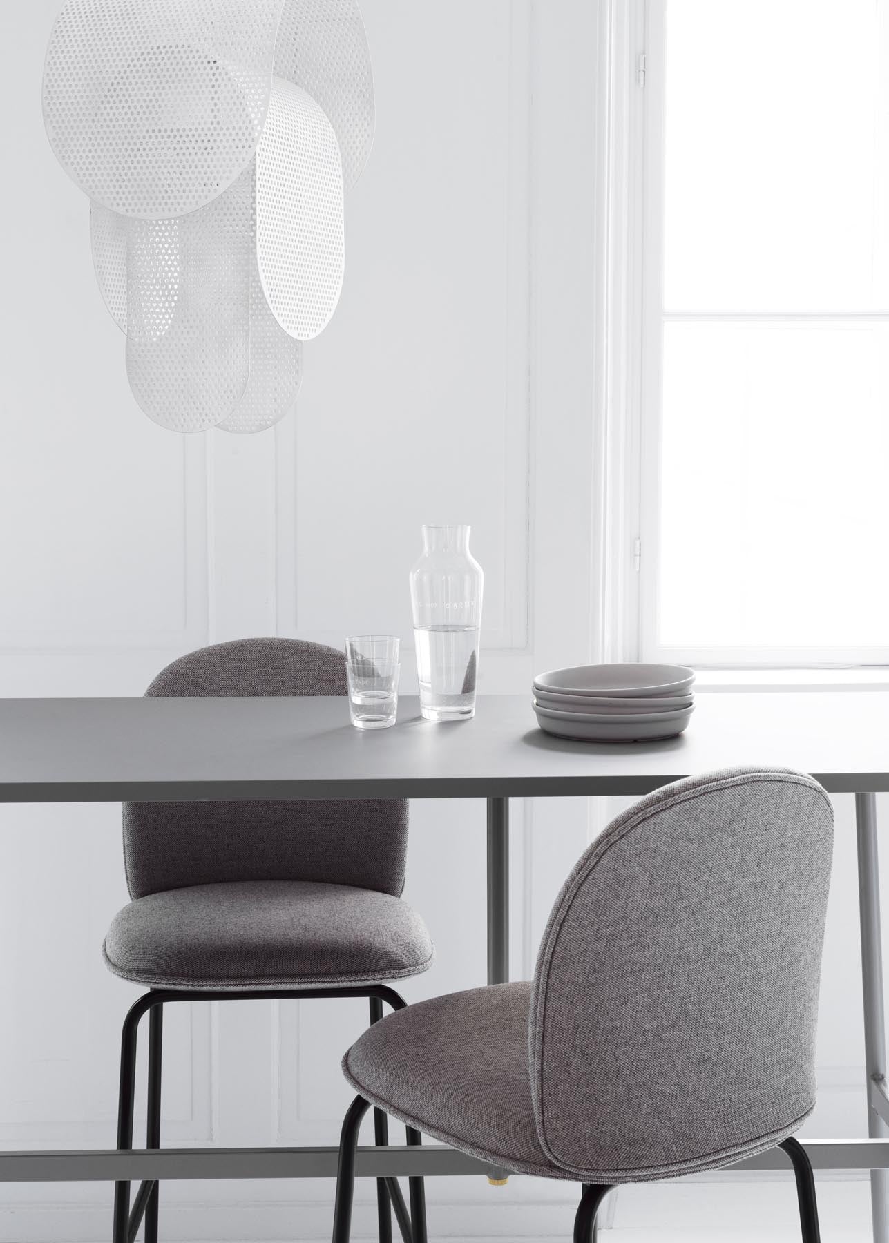Ace Barstuhl 75 cm gepolstert, Schwarz Stahl, Ultra in Ultra 41599 präsentiert im Onlineshop von KAQTU Design AG. Barstuhl ist von Normann Copenhagen