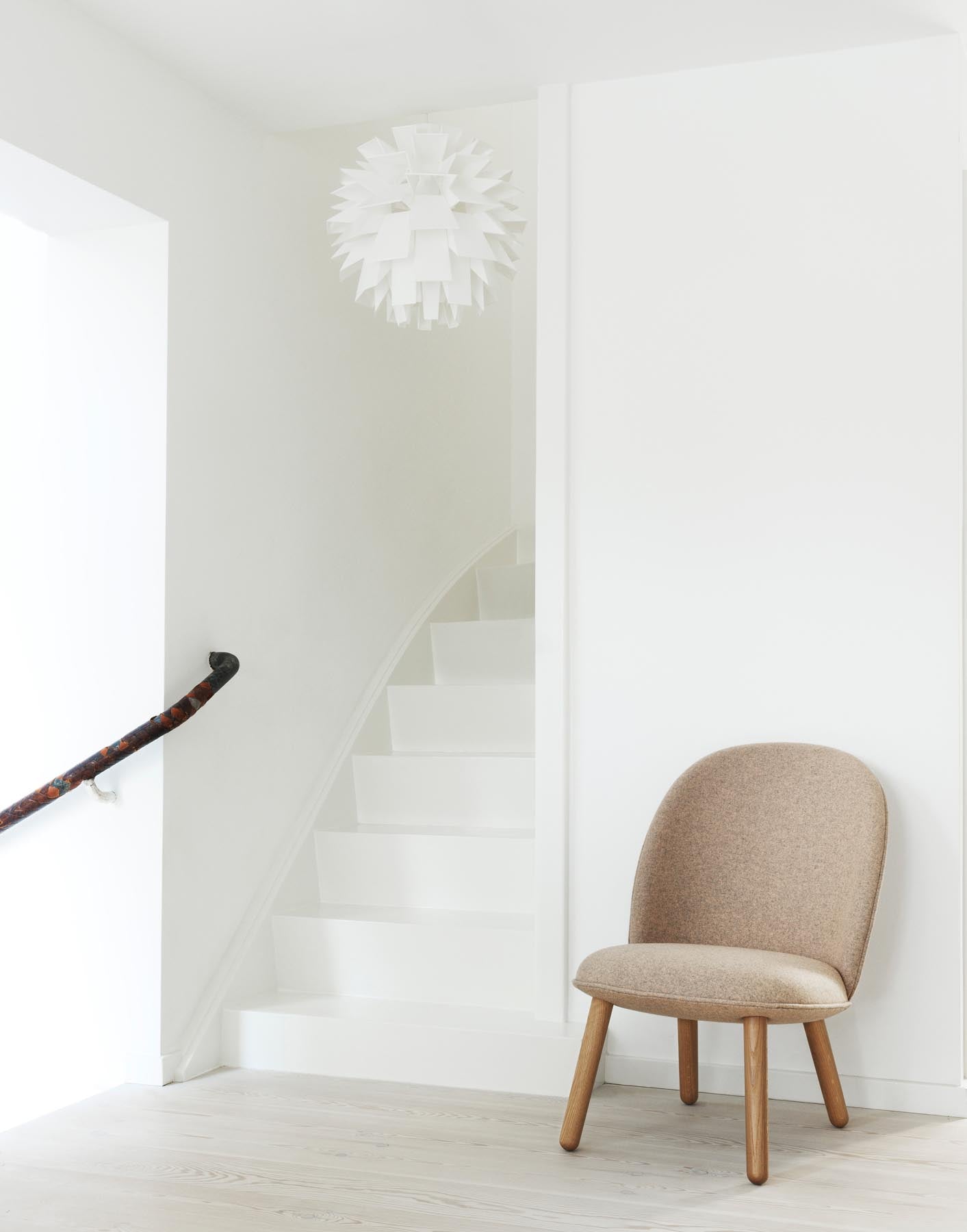 Ace Lounge-Sessel Gebeizte Eiche Hallingdal in Hallingdal 110 präsentiert im Onlineshop von KAQTU Design AG. Sessel ist von Normann Copenhagen