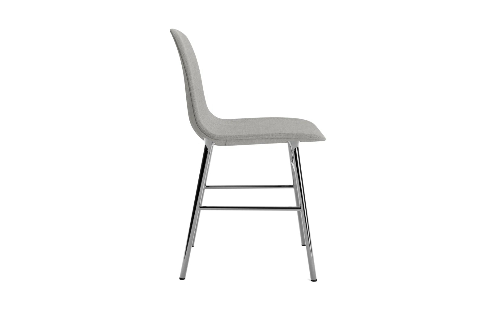Form Stuhl gepolstert chrome Remix in Remix 133 präsentiert im Onlineshop von KAQTU Design AG. Stuhl ist von Normann Copenhagen