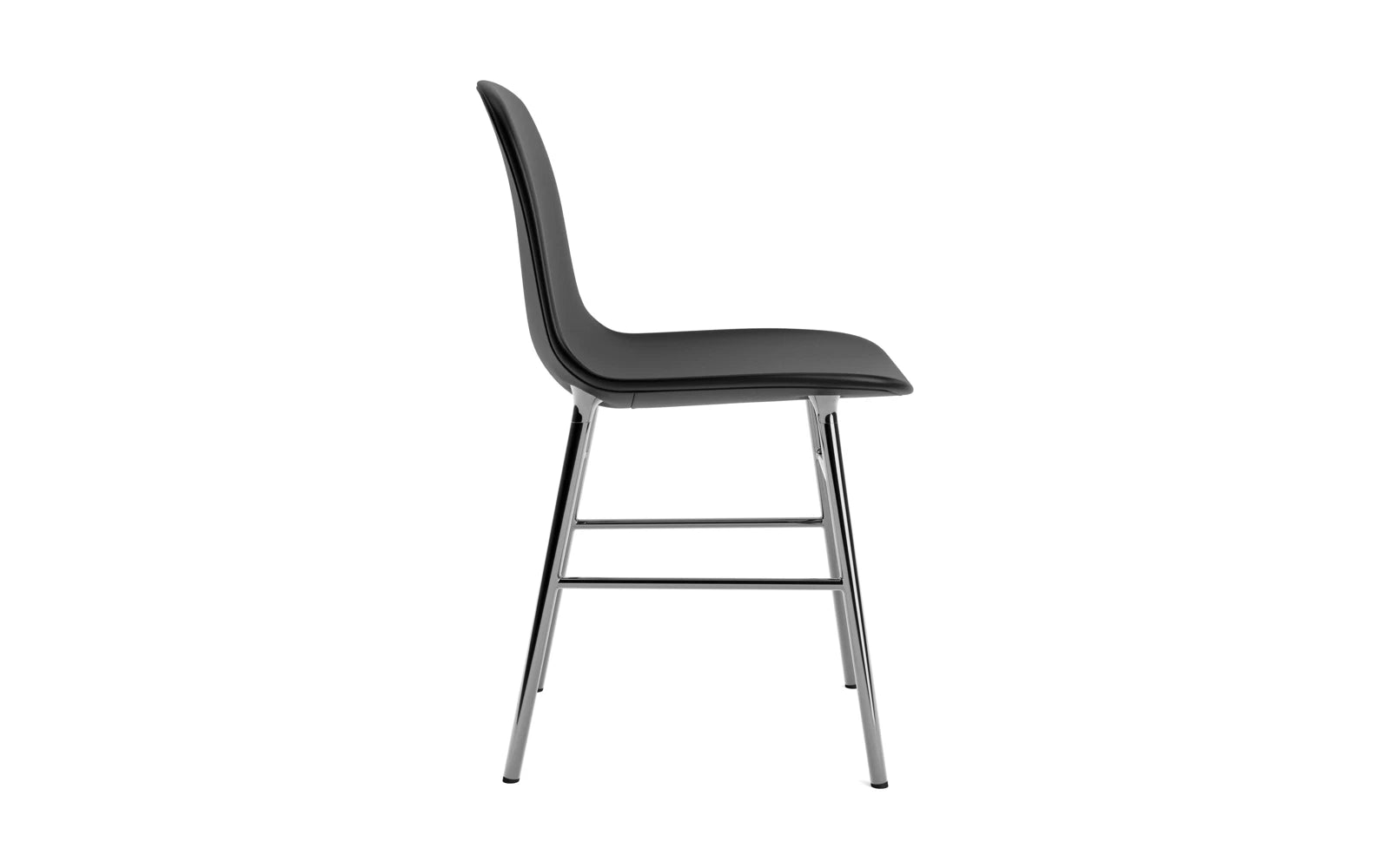 Form Stuhl gepolstert Chrome Ultra in Ultra 41599 präsentiert im Onlineshop von KAQTU Design AG. Stuhl ist von Normann Copenhagen