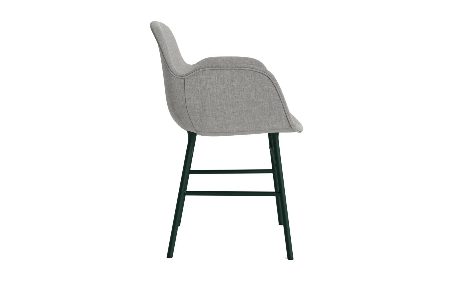 Form Lehnstuhl gepolstert Grün Stahl Remix in Remix 133 präsentiert im Onlineshop von KAQTU Design AG. Stuhl mit Armlehne ist von Normann Copenhagen
