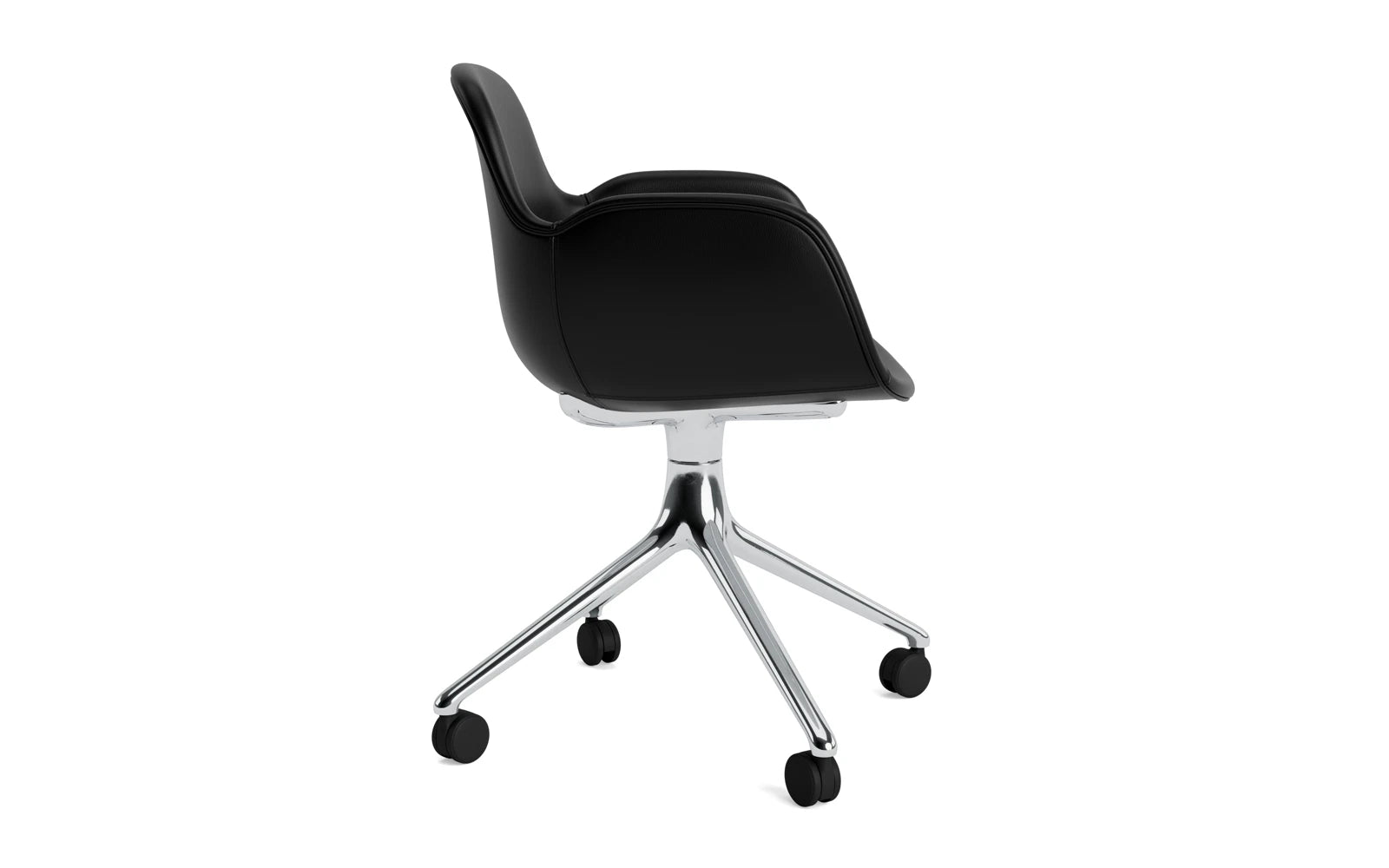 Form Drehsessel 4W Vollpolster Aluminium/Ultra Leder in Ultra 41599 präsentiert im Onlineshop von KAQTU Design AG. Sessel ist von Normann Copenhagen