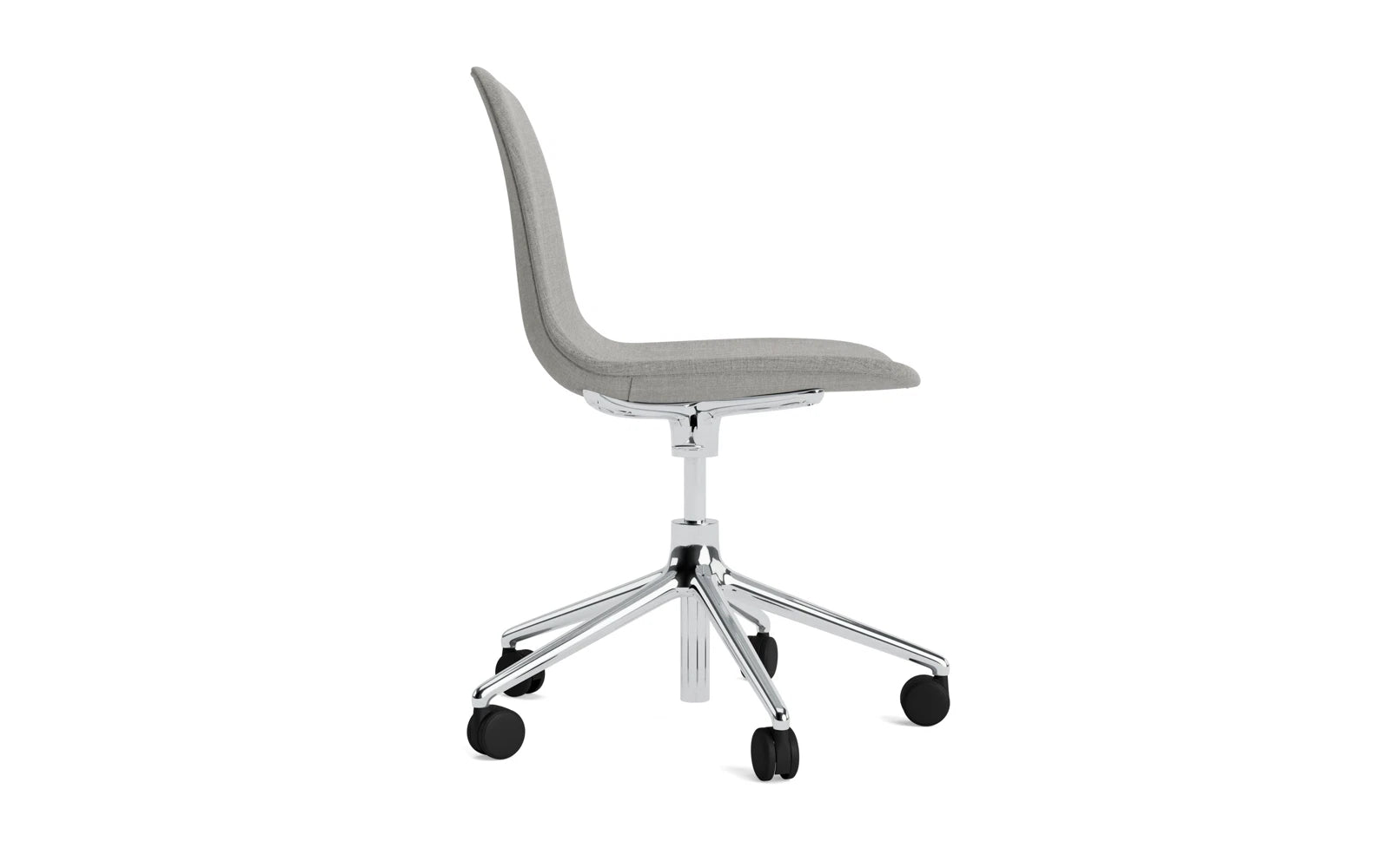 Form Drehsessel mit 5 Rollen Vollpolster Aluminium Remix in Remix 133 präsentiert im Onlineshop von KAQTU Design AG. Sessel ist von Normann Copenhagen