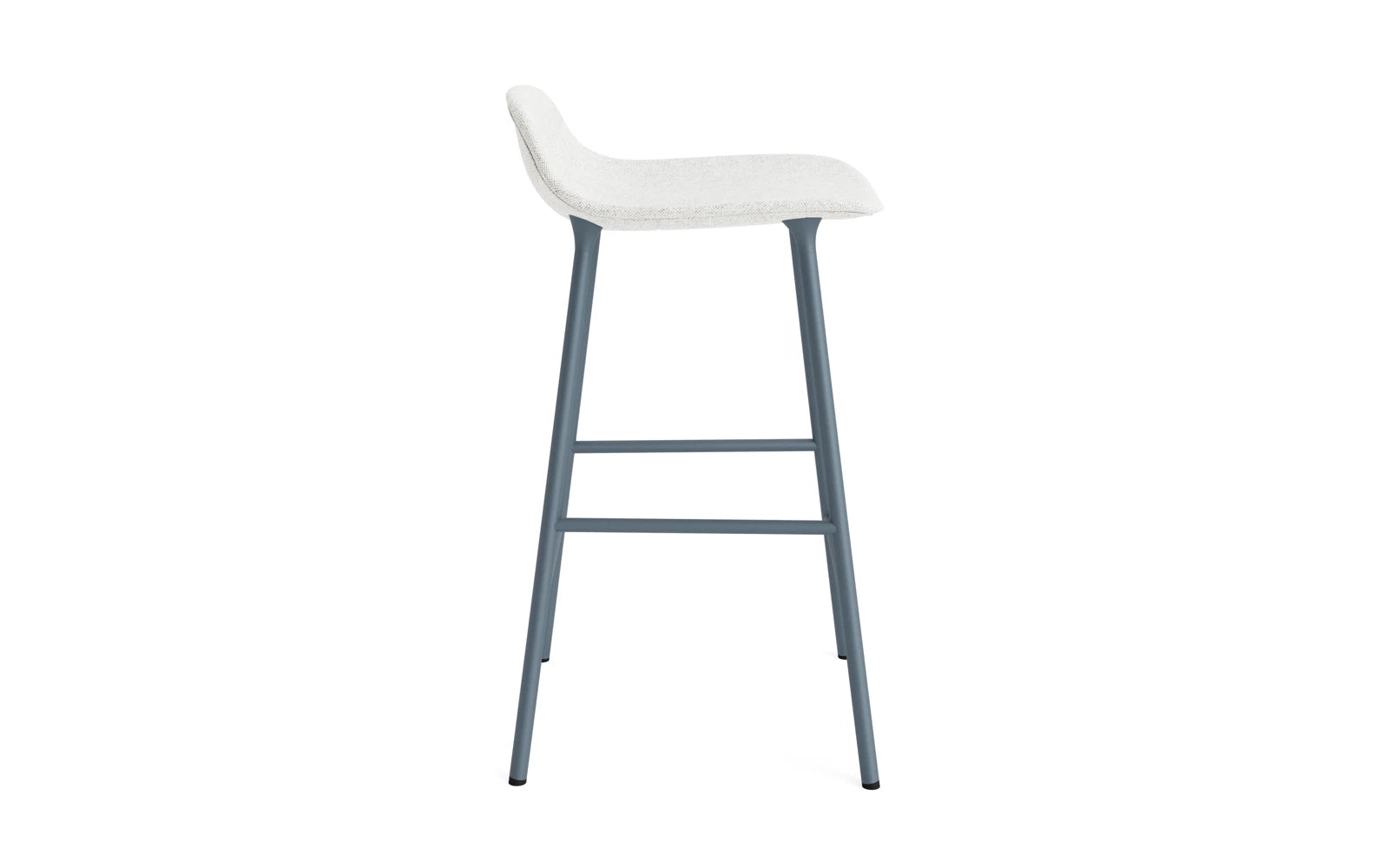Form Barstuhl 65 cm gepolstert blau Stahl Hallingdal in Hallingdal 110 präsentiert im Onlineshop von KAQTU Design AG. Barstuhl ist von Normann Copenhagen