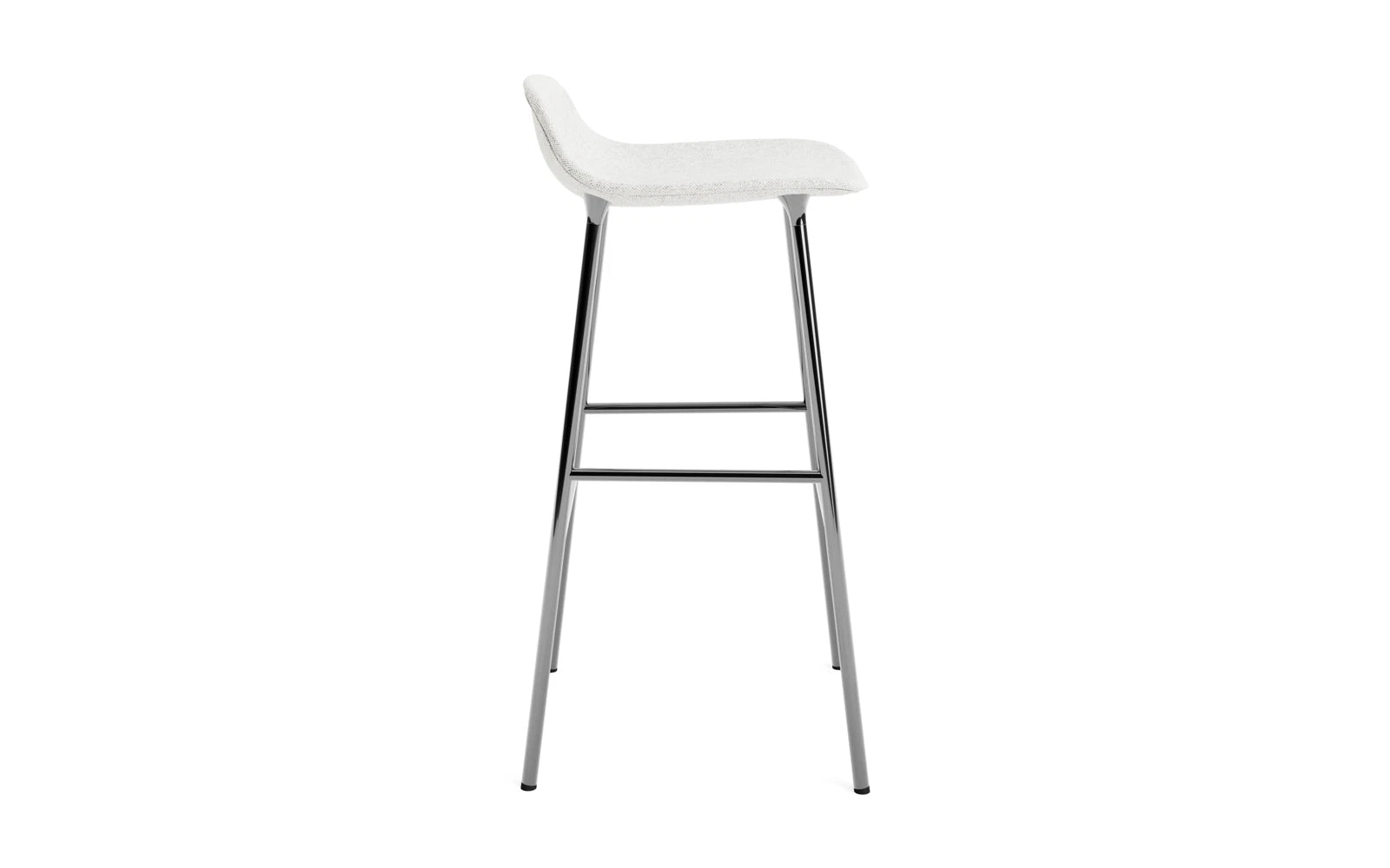 Form Barstuhl 75 cm gepolstert Chrom Hallingdal in Hallingdal 110 präsentiert im Onlineshop von KAQTU Design AG. Barstuhl ist von Normann Copenhagen