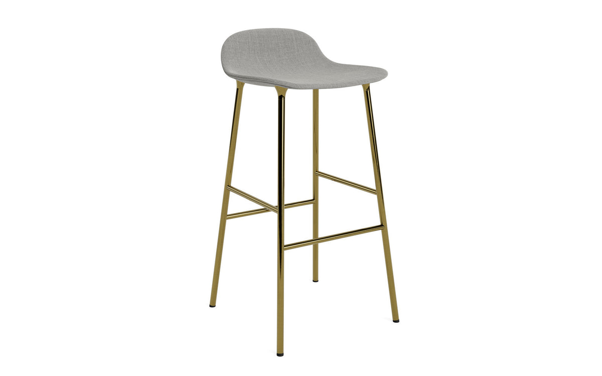 Form Barstuhl 75 cm gepolstert Messing Remix in Remix 133 präsentiert im Onlineshop von KAQTU Design AG. Barstuhl ist von Normann Copenhagen