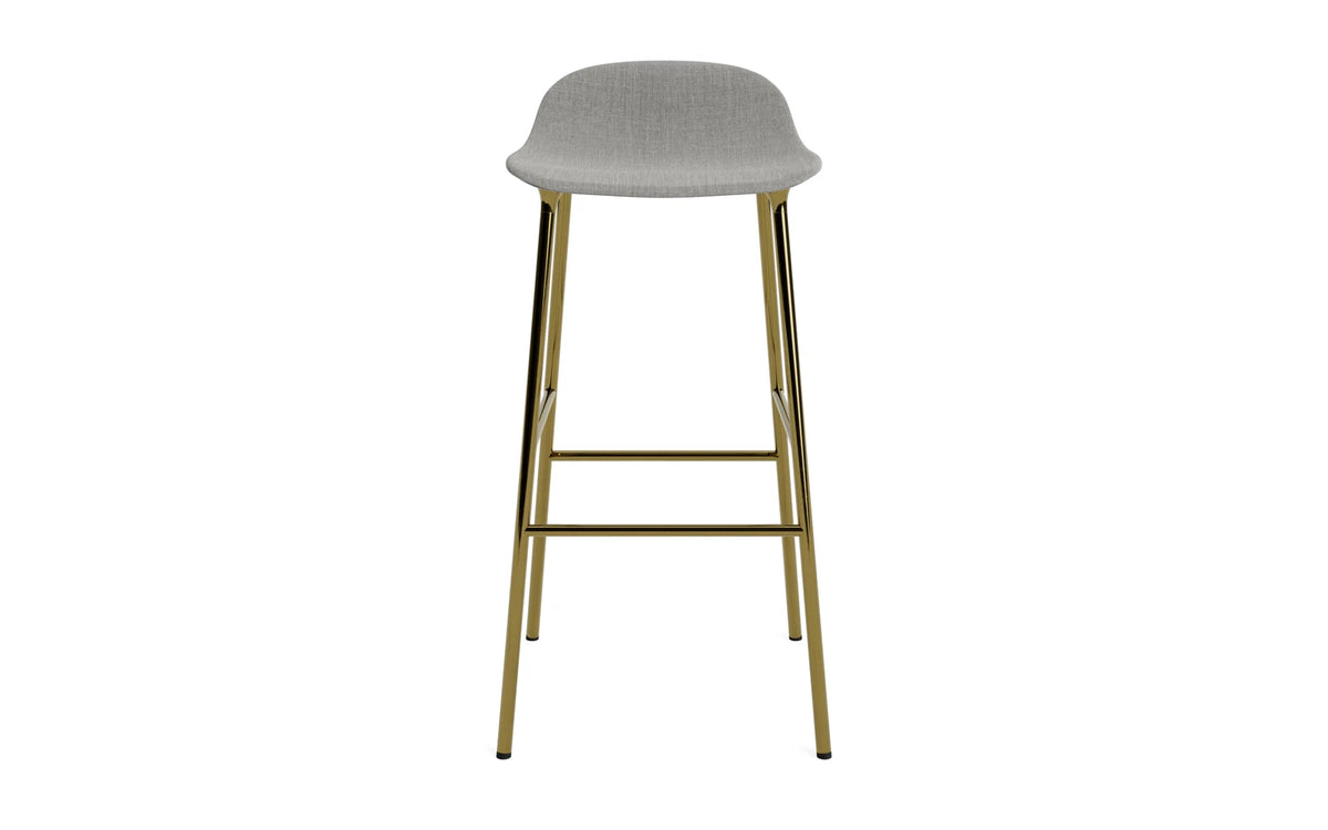 Form Barstuhl 75 cm gepolstert Messing Remix in Remix 133 präsentiert im Onlineshop von KAQTU Design AG. Barstuhl ist von Normann Copenhagen