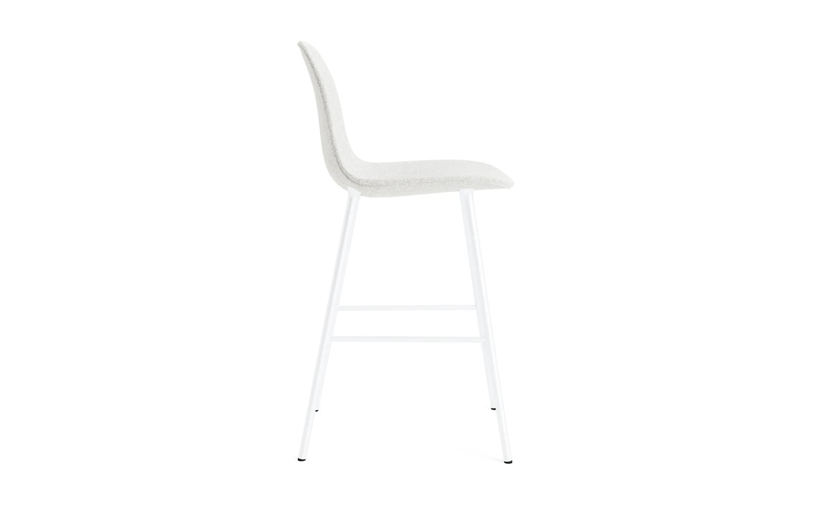 Form Barstuhl 65 cm gepolstert Weiß Stahl Hallingdal in Hallingdal 110 präsentiert im Onlineshop von KAQTU Design AG. Barstuhl ist von Normann Copenhagen