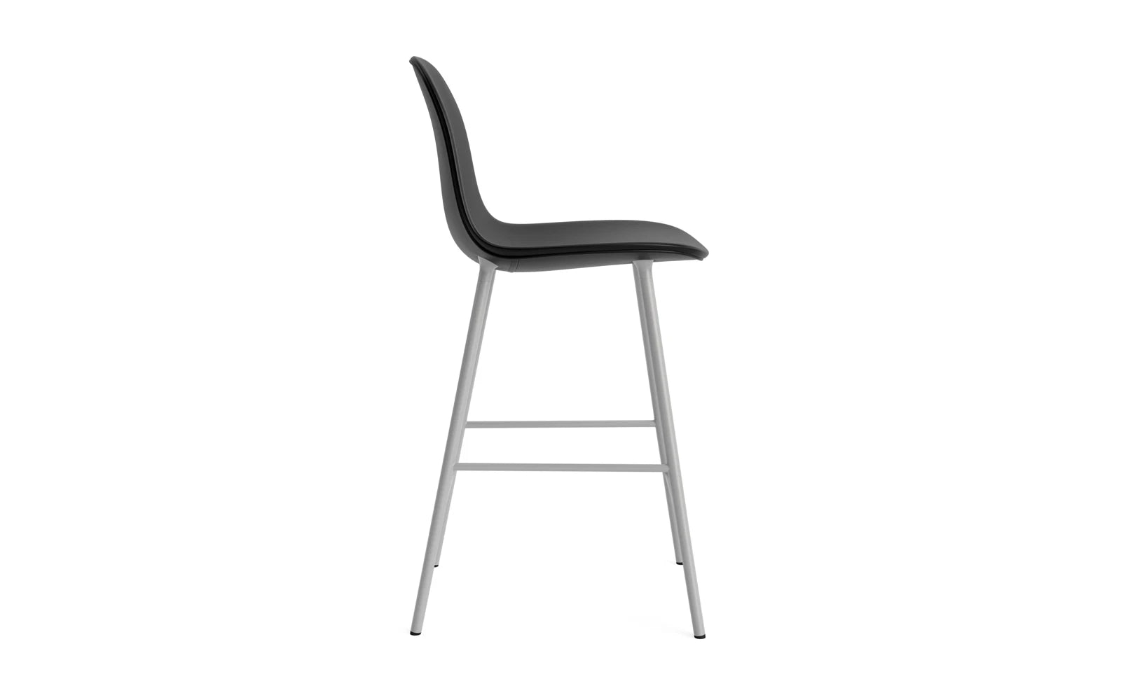 Form Barstuhl 65 cm gepolstert Grau stahl/Ultra leder in Ultra 41599 präsentiert im Onlineshop von KAQTU Design AG. Barstuhl ist von Normann Copenhagen