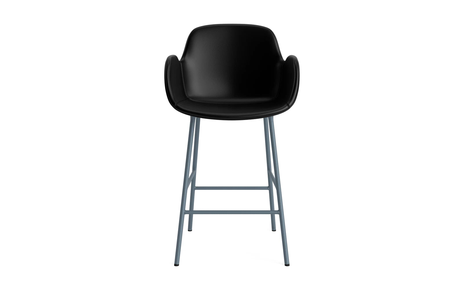 Form Barstuhl mit Armlehne 65 cm gepolstert blau Stahl/Ultra leder in Ultra 41599 präsentiert im Onlineshop von KAQTU Design AG. Barstuhl ist von Normann Copenhagen