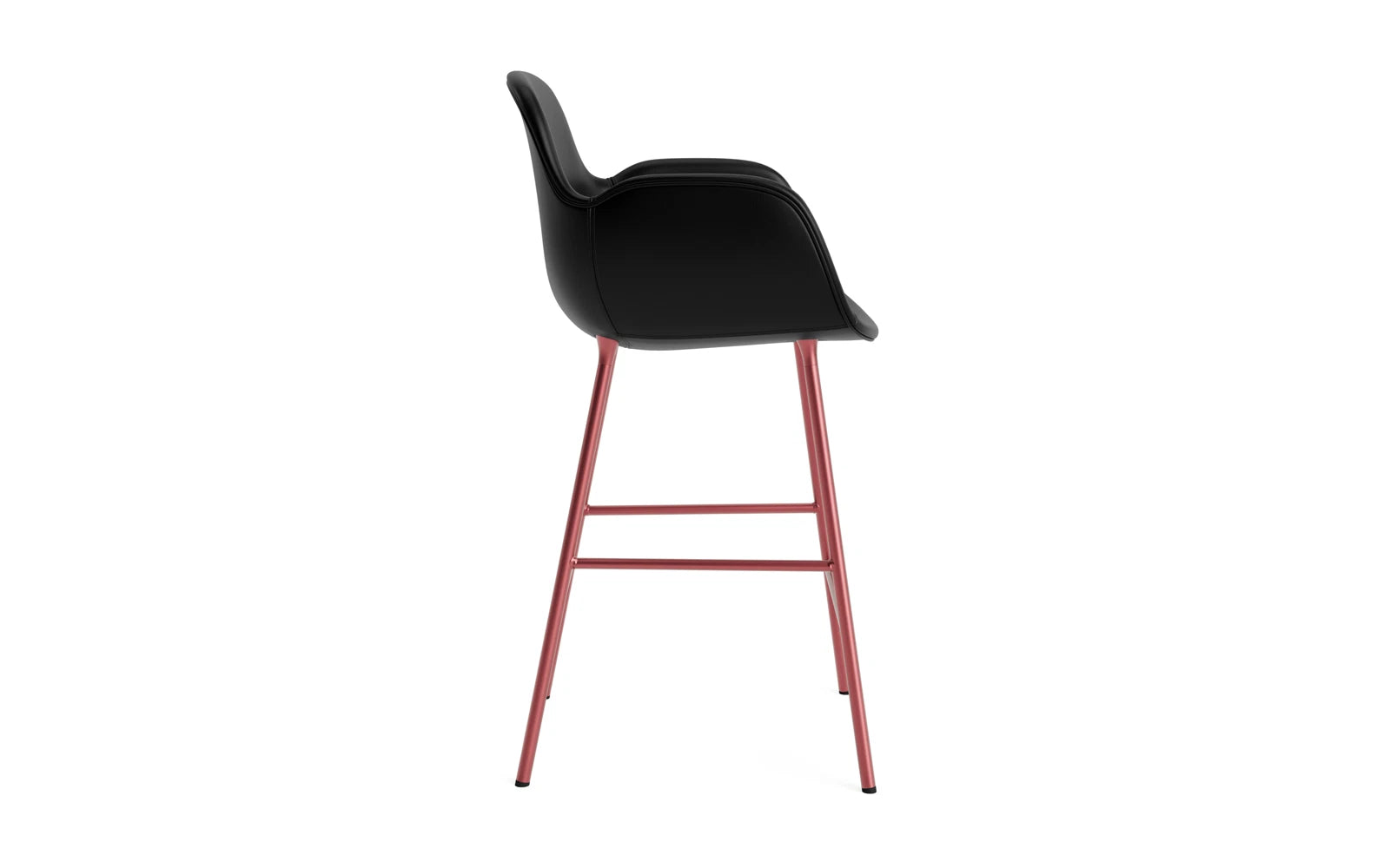 Form Barstuhl mit Armlehne 65 cm gepolstert Rot Stahl/Ultra leder in Ultra 41599 präsentiert im Onlineshop von KAQTU Design AG. Barstuhl ist von Normann Copenhagen