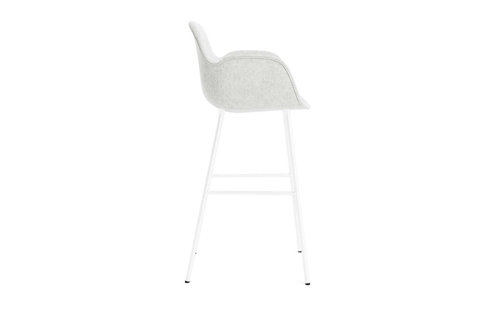 Form Barstuhl mit Armlehne 75 cm gepolstert Weiss Stahl Hallingdal in Hallingdal 110 präsentiert im Onlineshop von KAQTU Design AG. Barstuhl ist von Normann Copenhagen