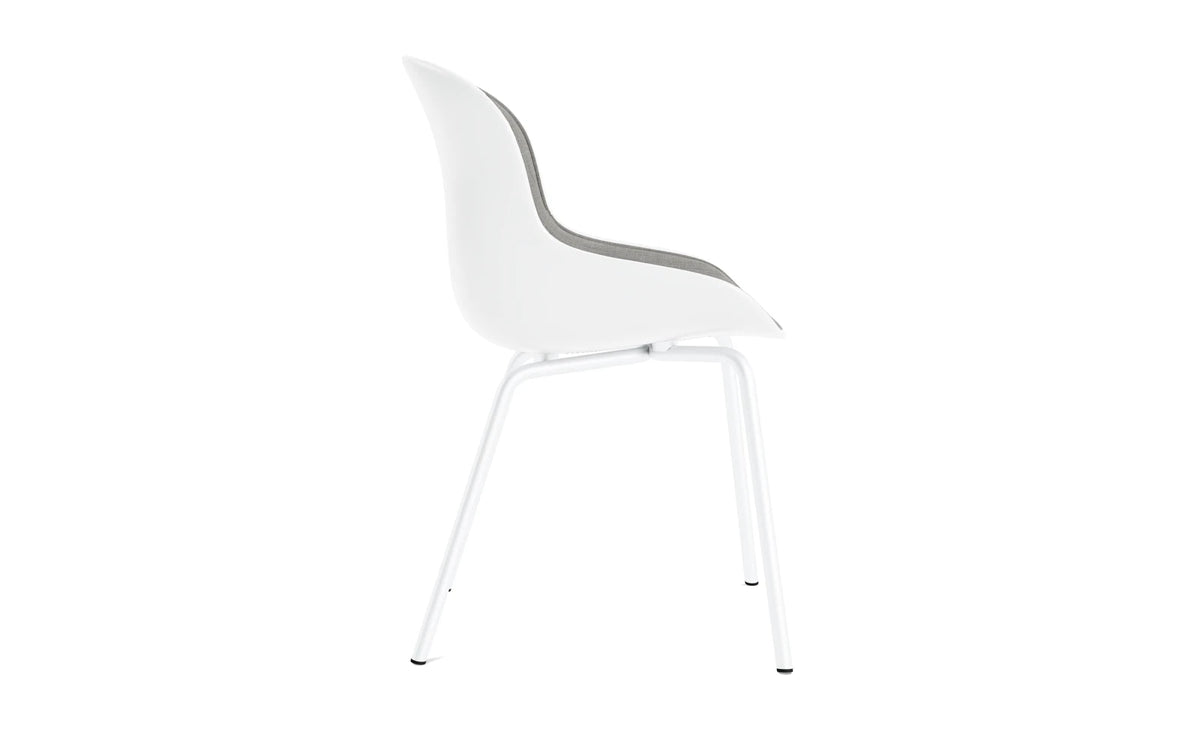 Hyg Stuhl Frontpolster Weiss stahl Weiss/Remix in Remix 133 präsentiert im Onlineshop von KAQTU Design AG. Stuhl ist von Normann Copenhagen