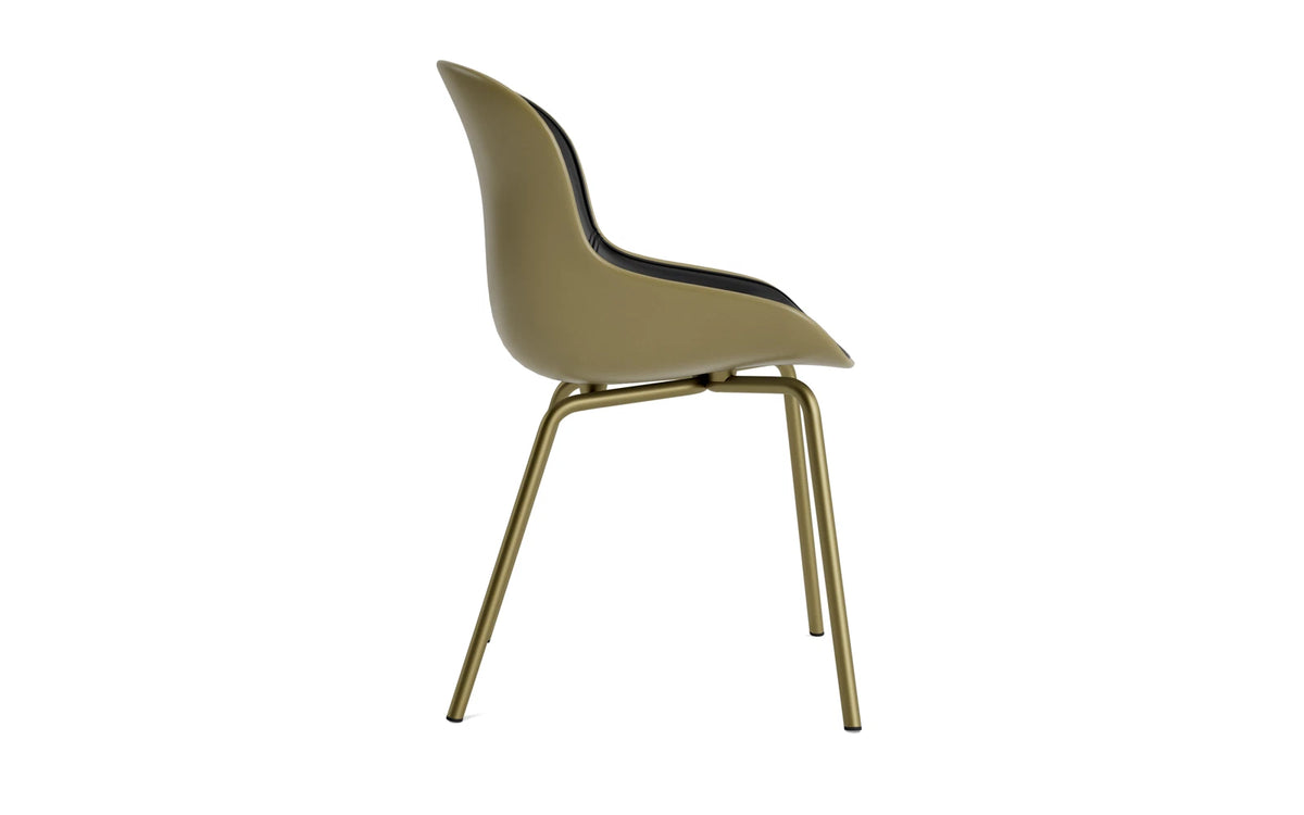Hyg Stuhl Frontpolster Olive stahl Olive/Ultra in Ultra 41599 präsentiert im Onlineshop von KAQTU Design AG. Stuhl ist von Normann Copenhagen